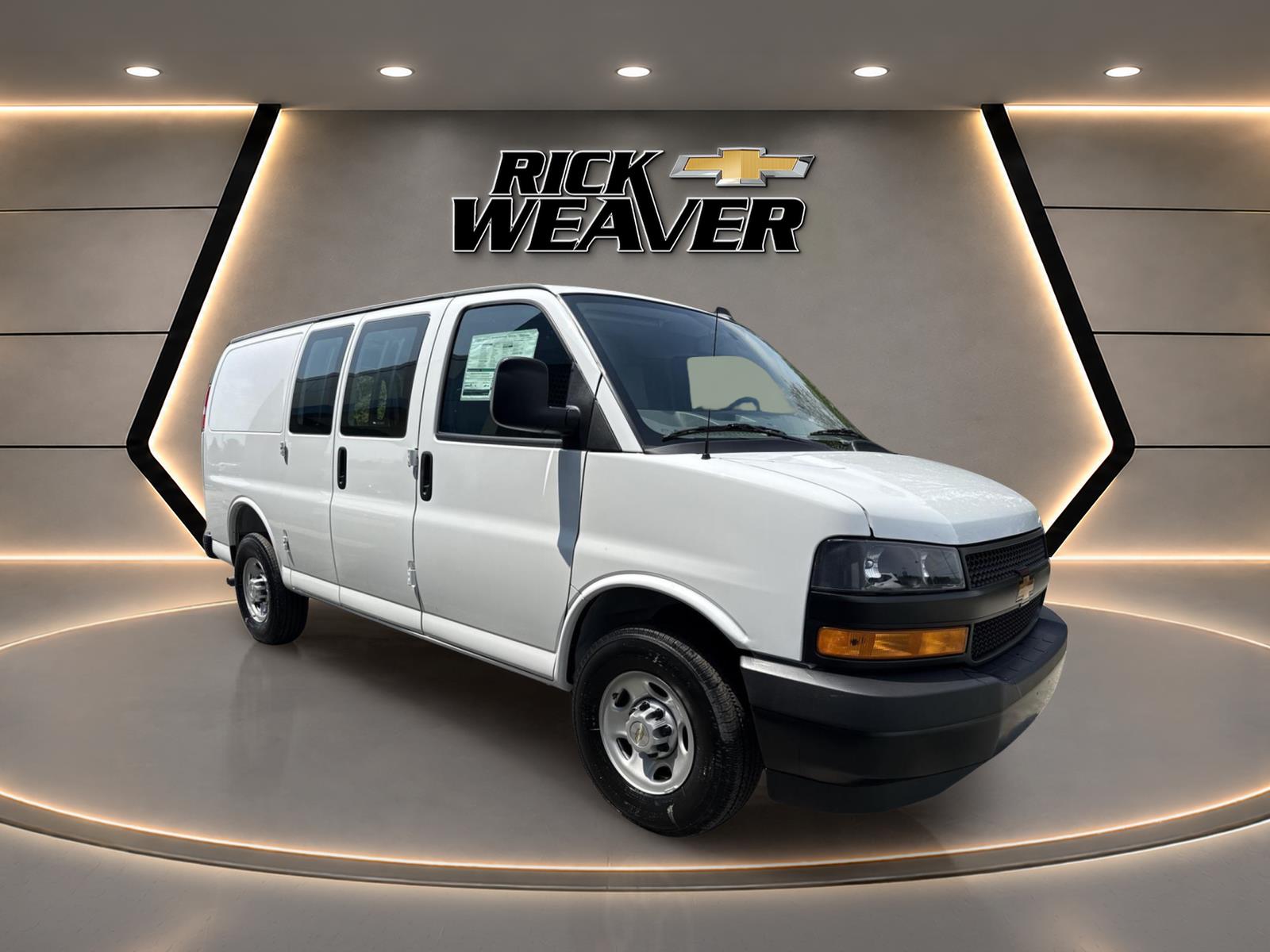 2025 Chevrolet Express Cargo Van RWD 2500 135 - 1