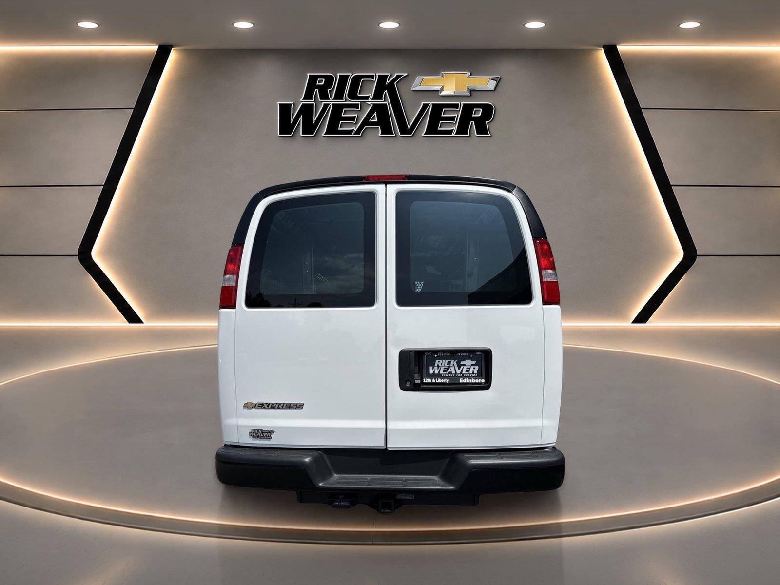 2025 Chevrolet Express Cargo Van RWD 2500 135 - 6