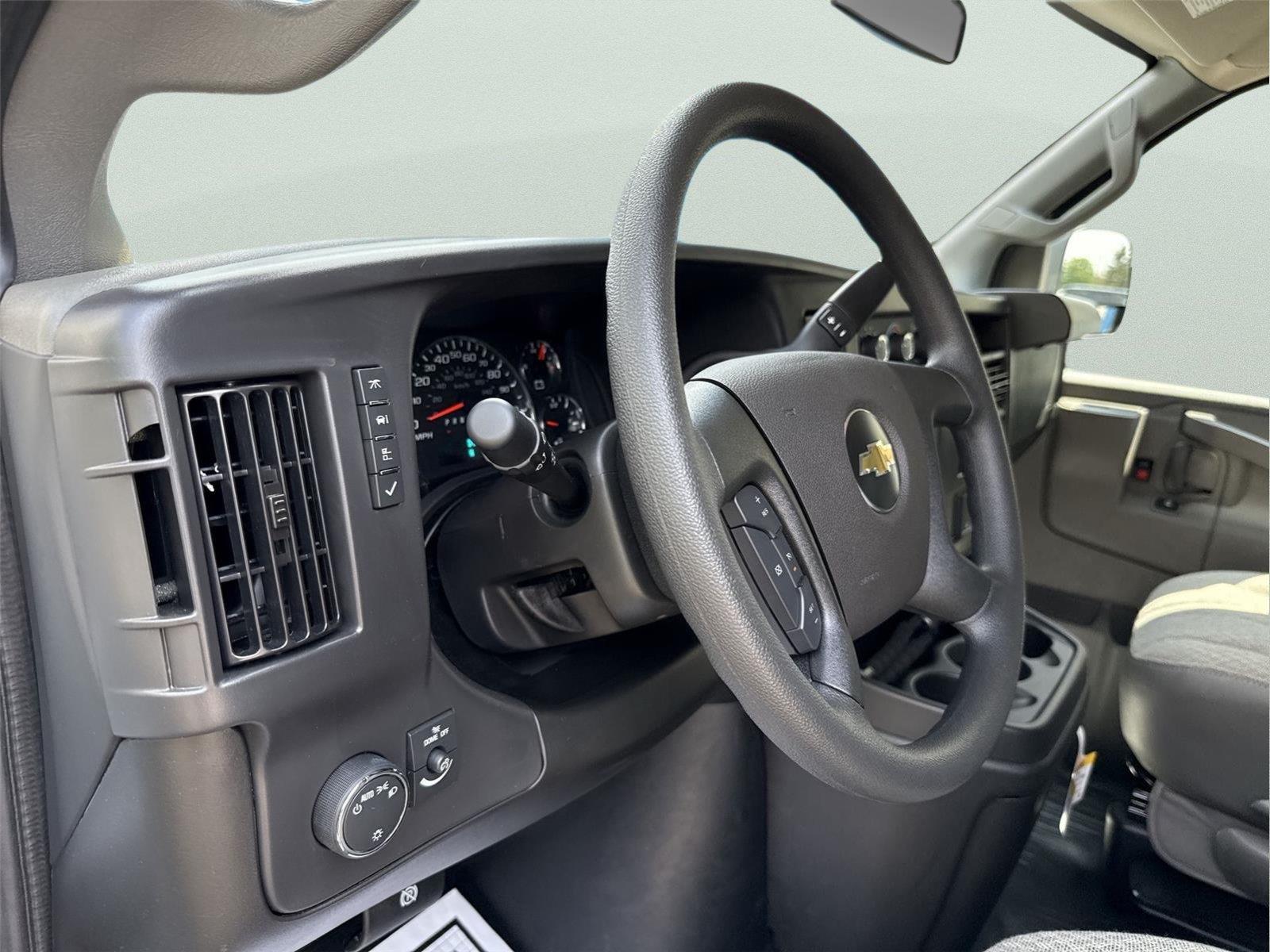 2025 Chevrolet Express Cargo Van RWD 2500 135 - 9