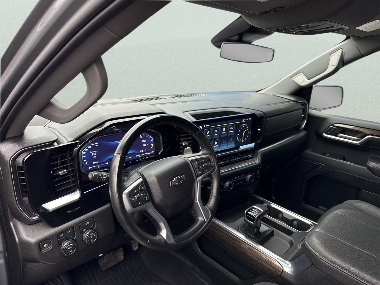 2023 Chevrolet Silverado 1500 RST - 9