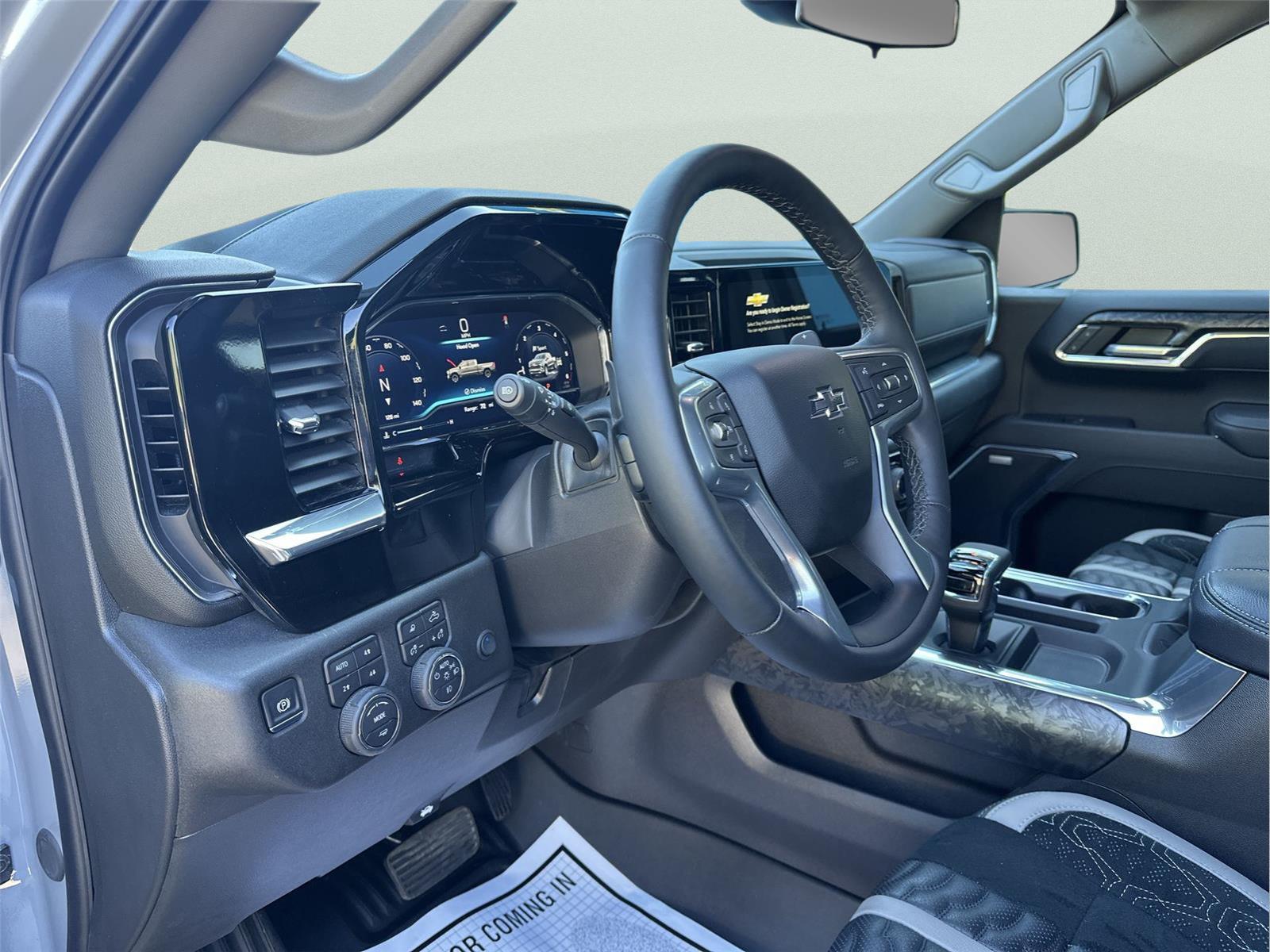 2025 Chevrolet Silverado 1500 RST - 9