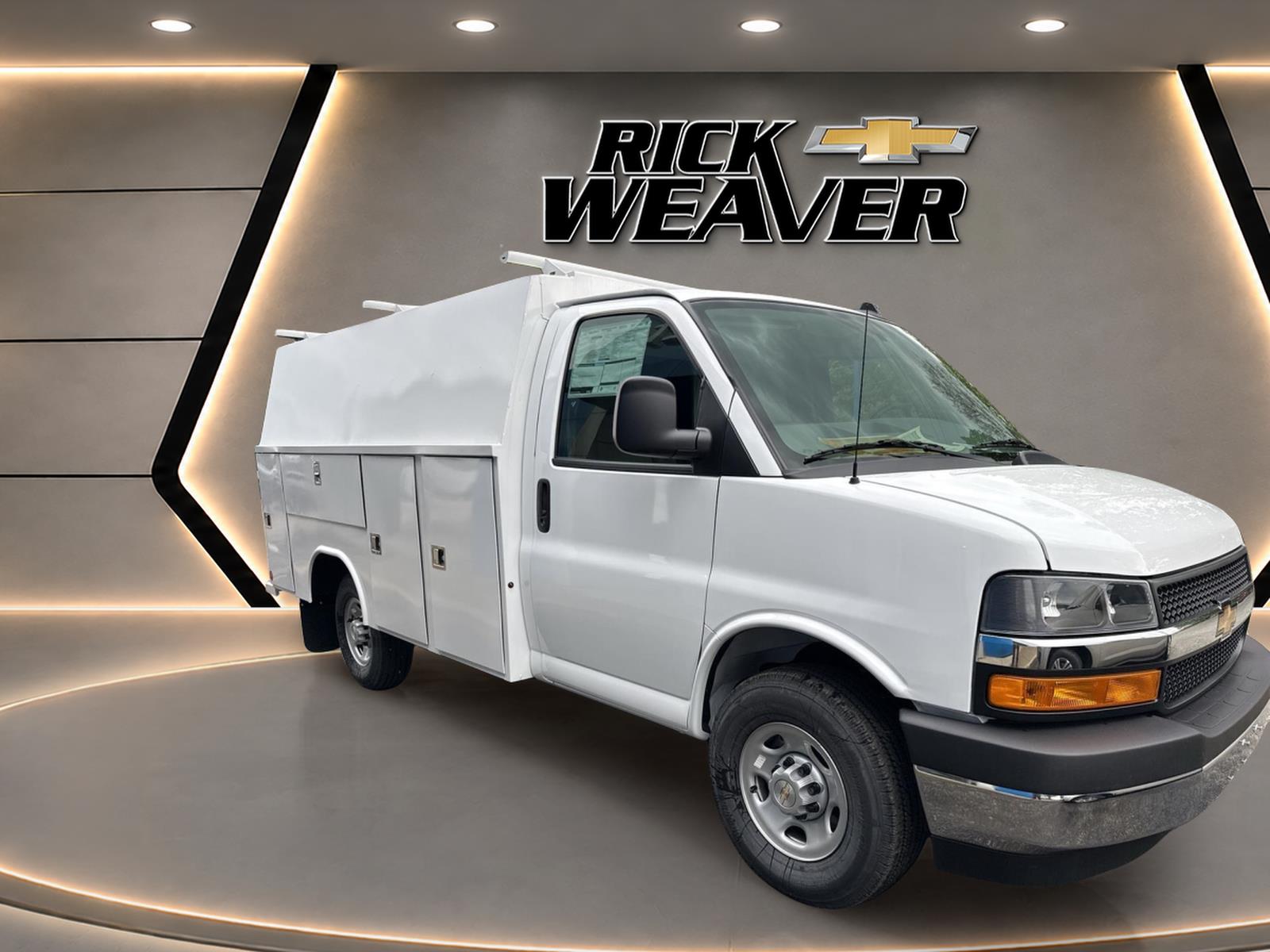 2026 Chevrolet Express Cutaway 3500 VAN 139 - 1