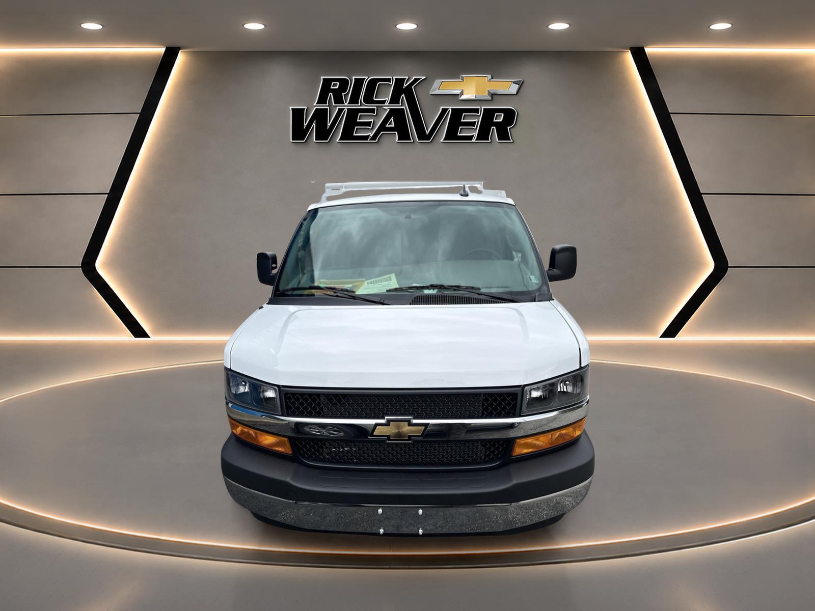 2026 Chevrolet Express Cutaway 3500 VAN 139 - 2
