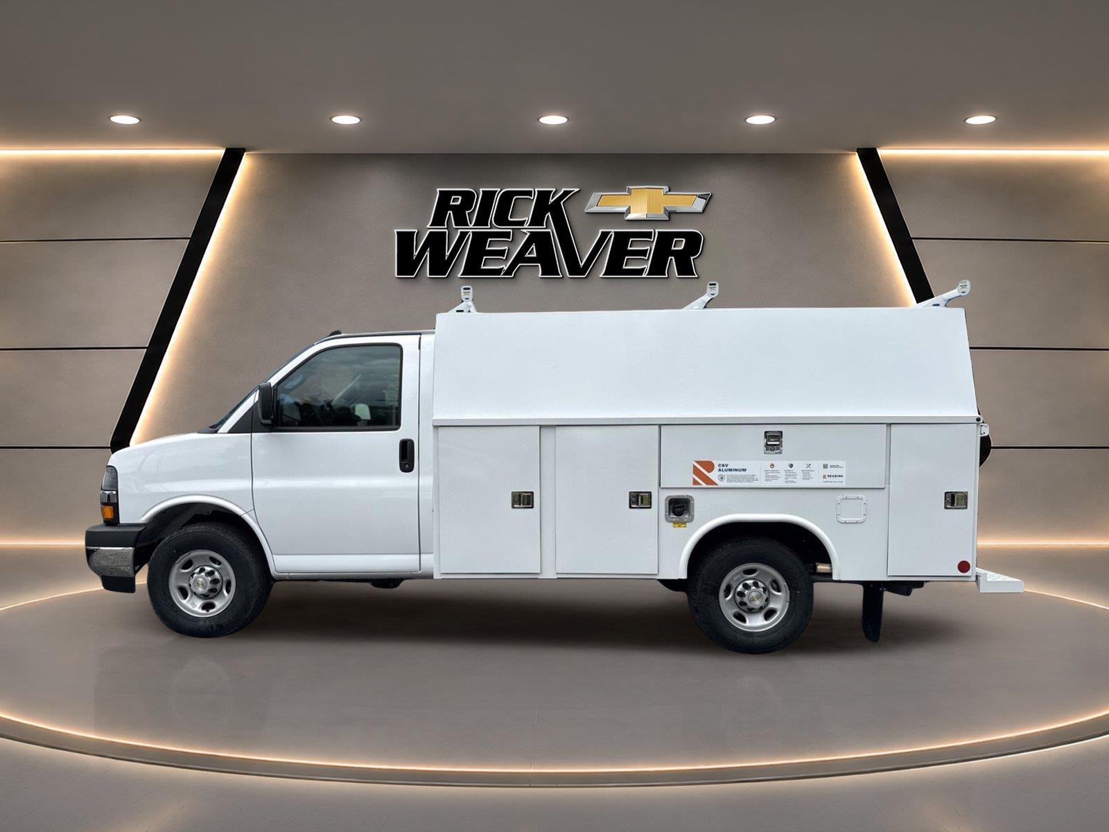 2026 Chevrolet Express Cutaway 3500 VAN 139 - 4