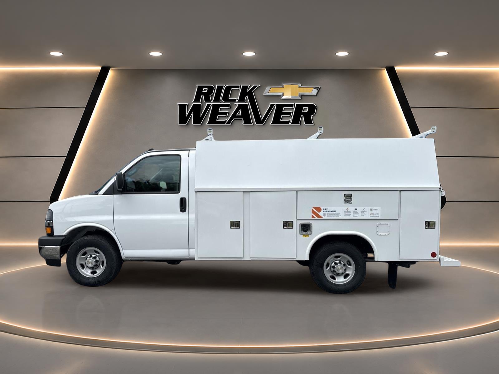 2026 Chevrolet Express Cutaway 3500 VAN 139 - 4
