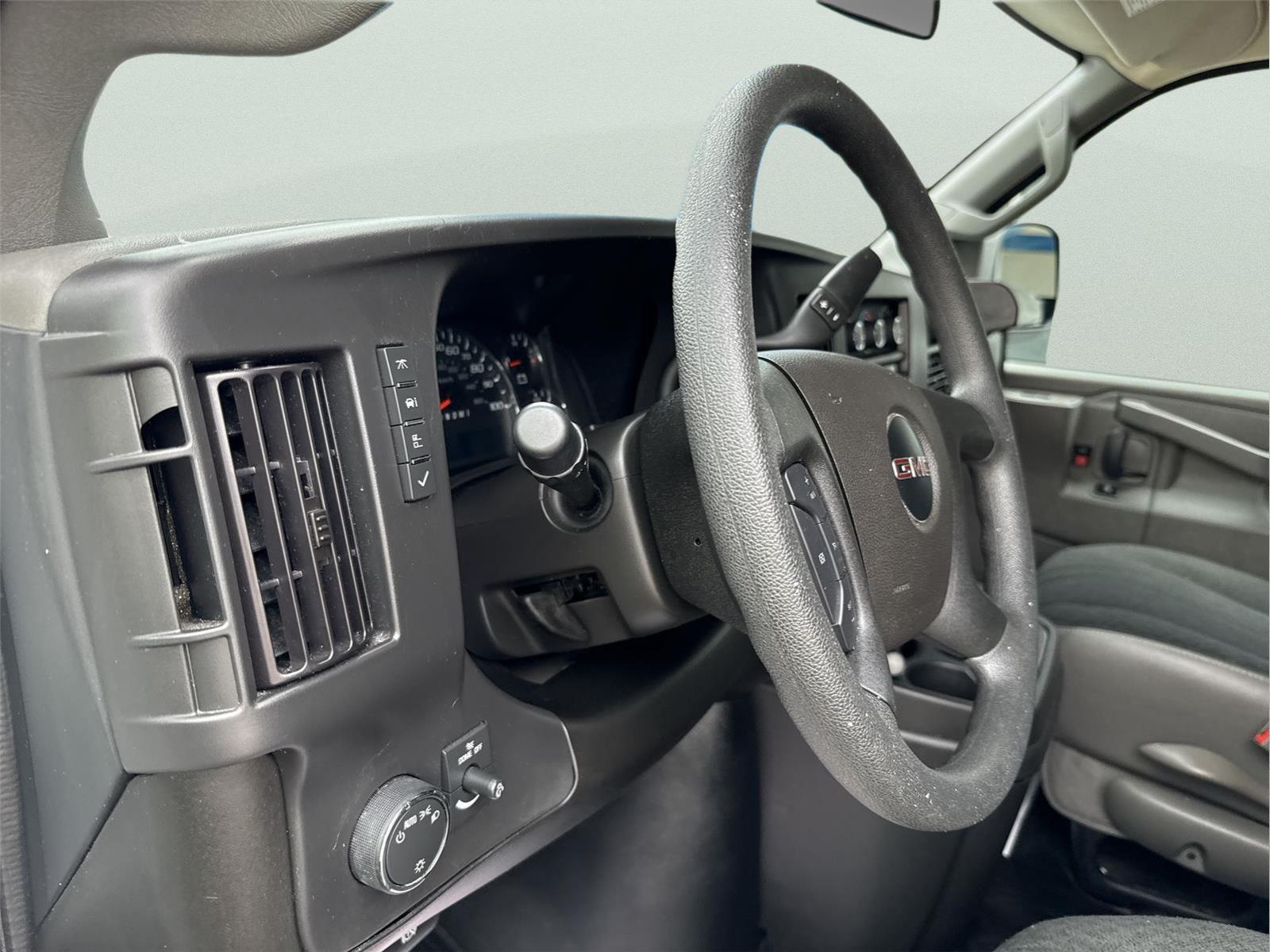 2024 GMC Savana Cargo Van TK - 9