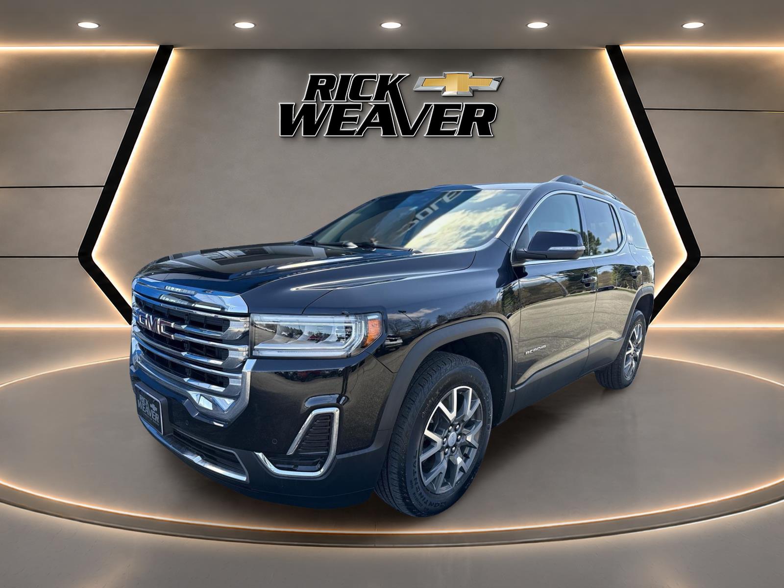 2023 GMC Acadia SLE at Altoona Honda