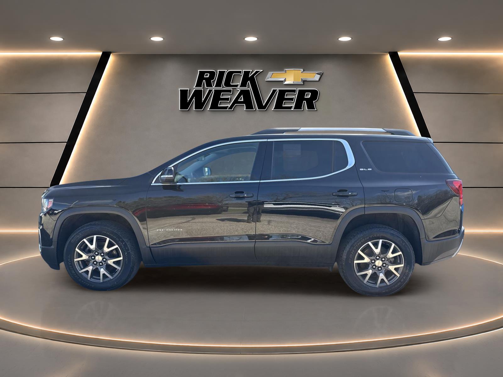 2023 GMC Acadia SLE at Altoona Honda