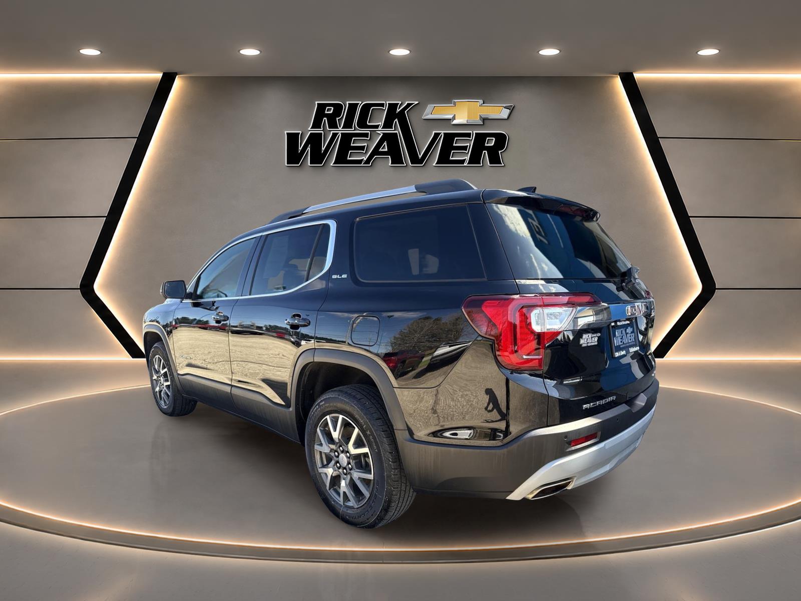 2023 GMC Acadia SLE at Altoona Honda