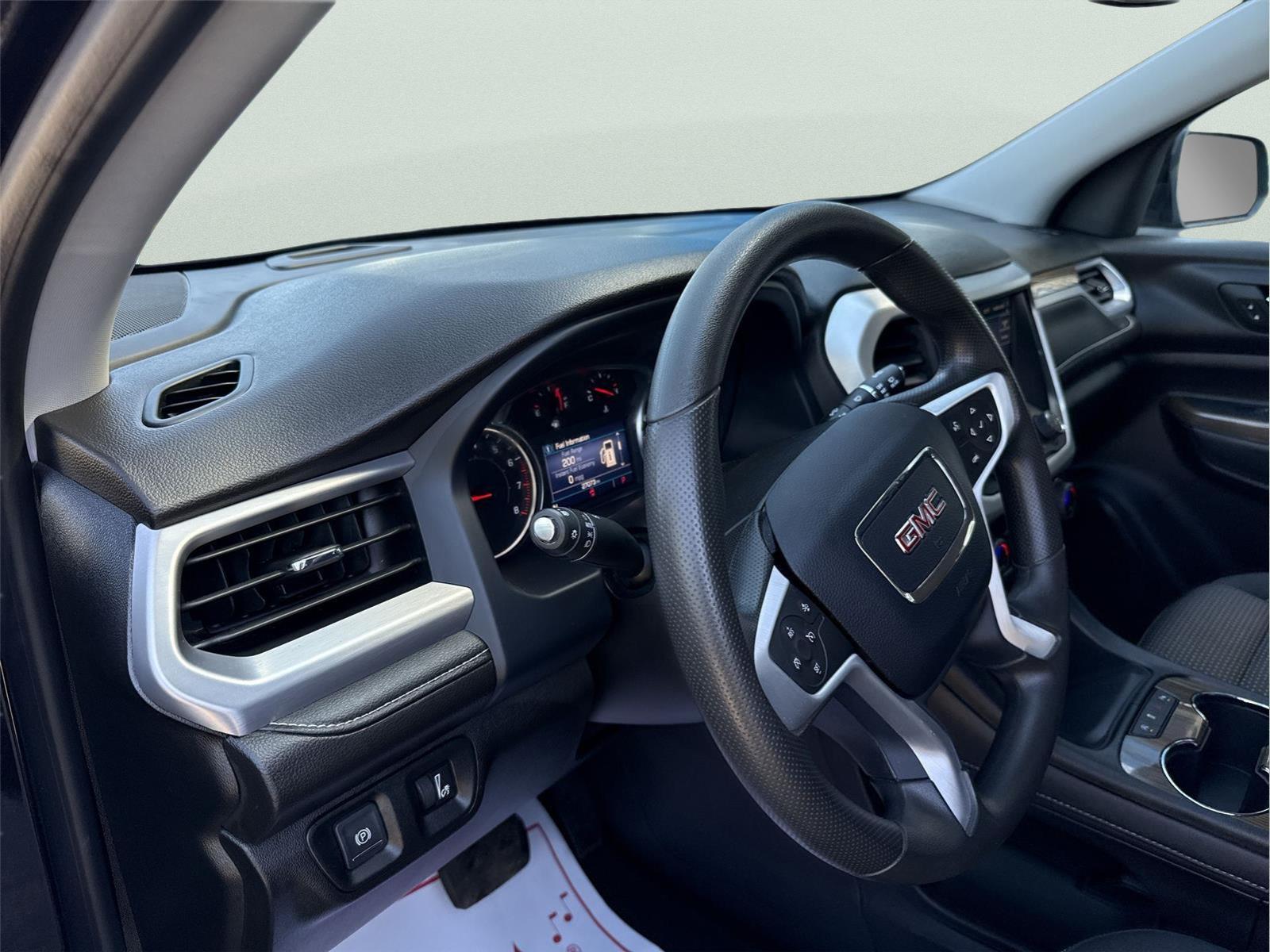 2023 GMC Acadia SLE at Altoona Honda