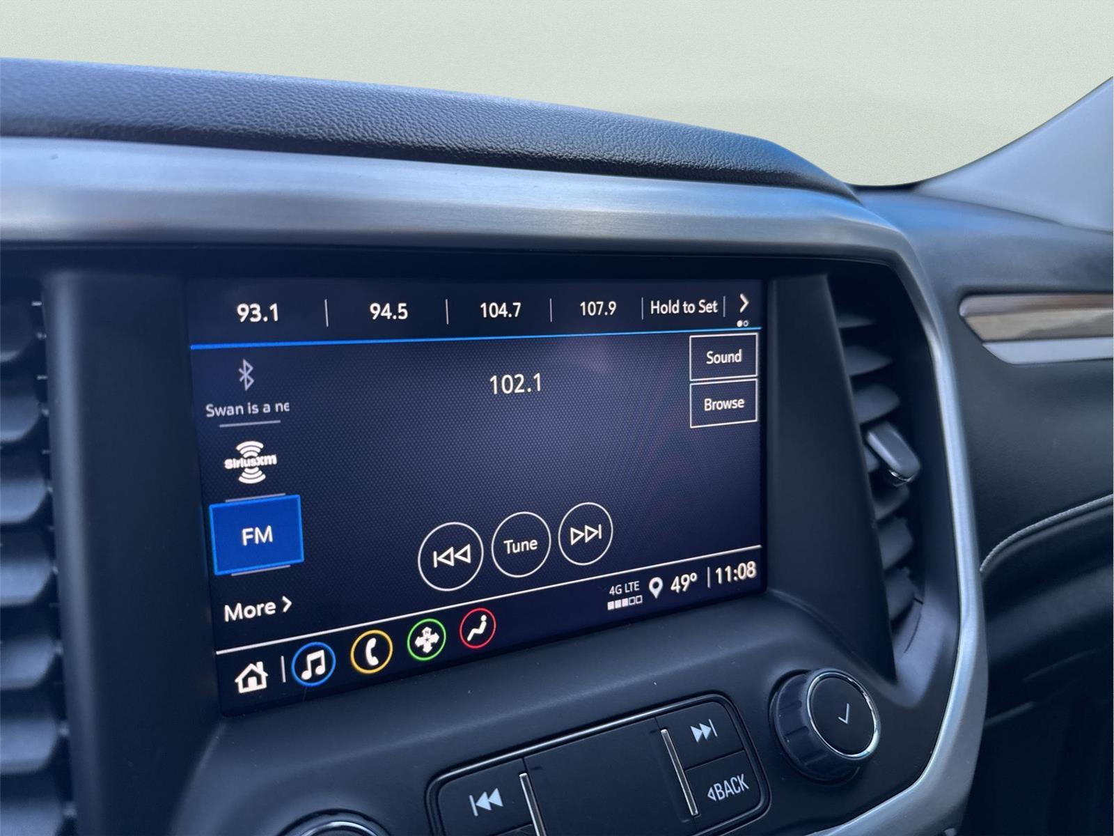 2023 GMC Acadia SLE at Altoona Honda
