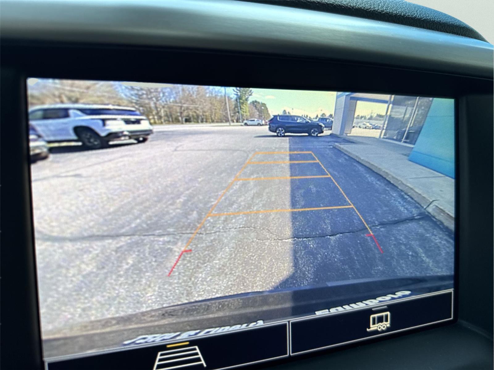 2023 GMC Acadia SLE at Altoona Honda