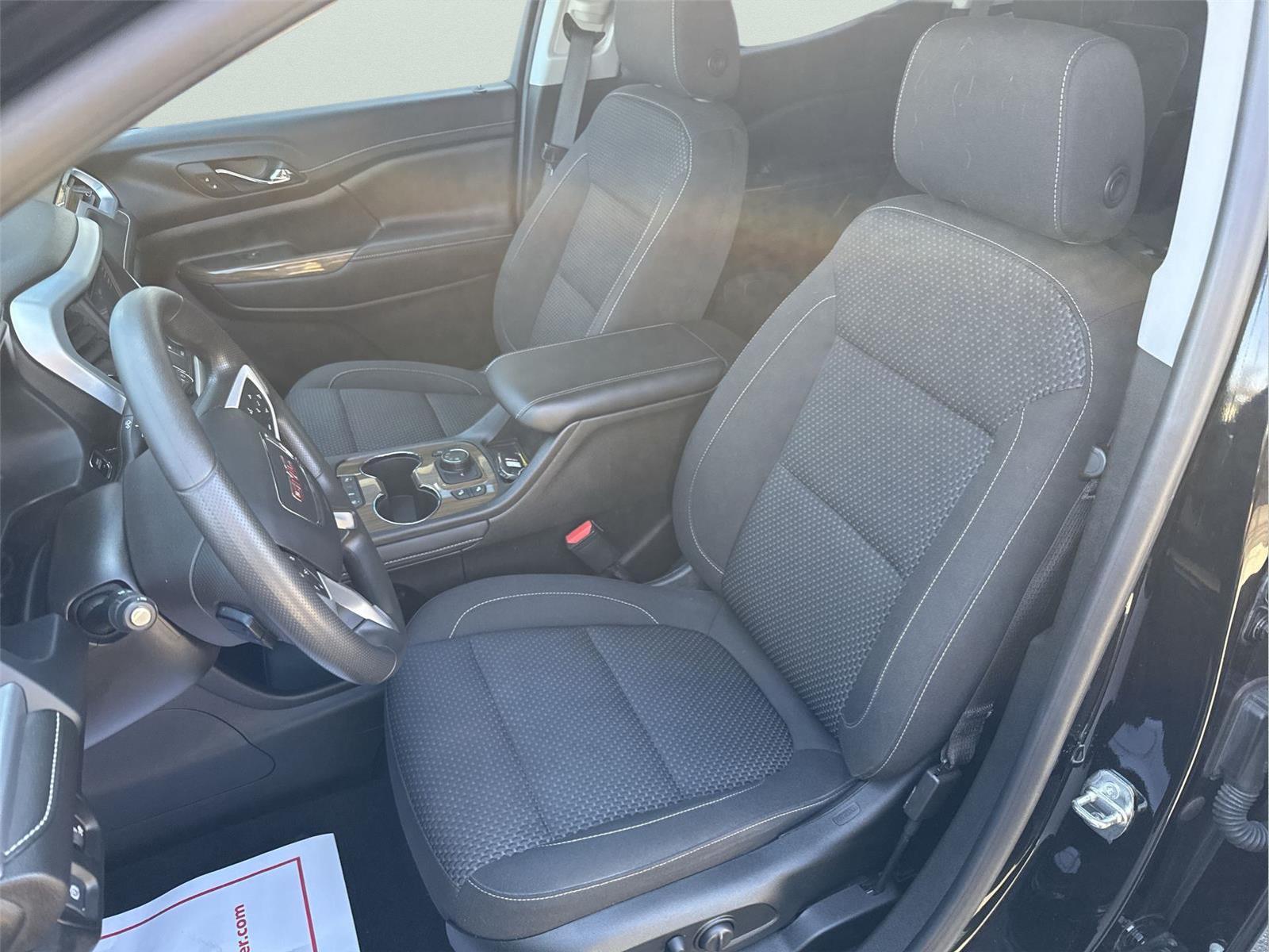 2023 GMC Acadia SLE at Altoona Honda