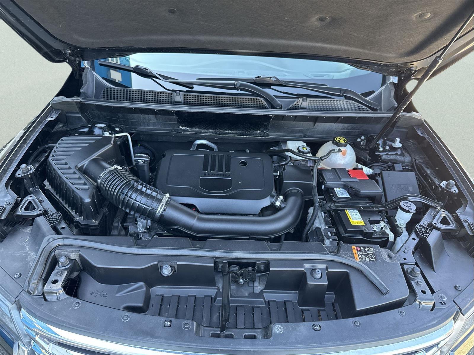 2023 GMC Acadia SLE at Altoona Honda
