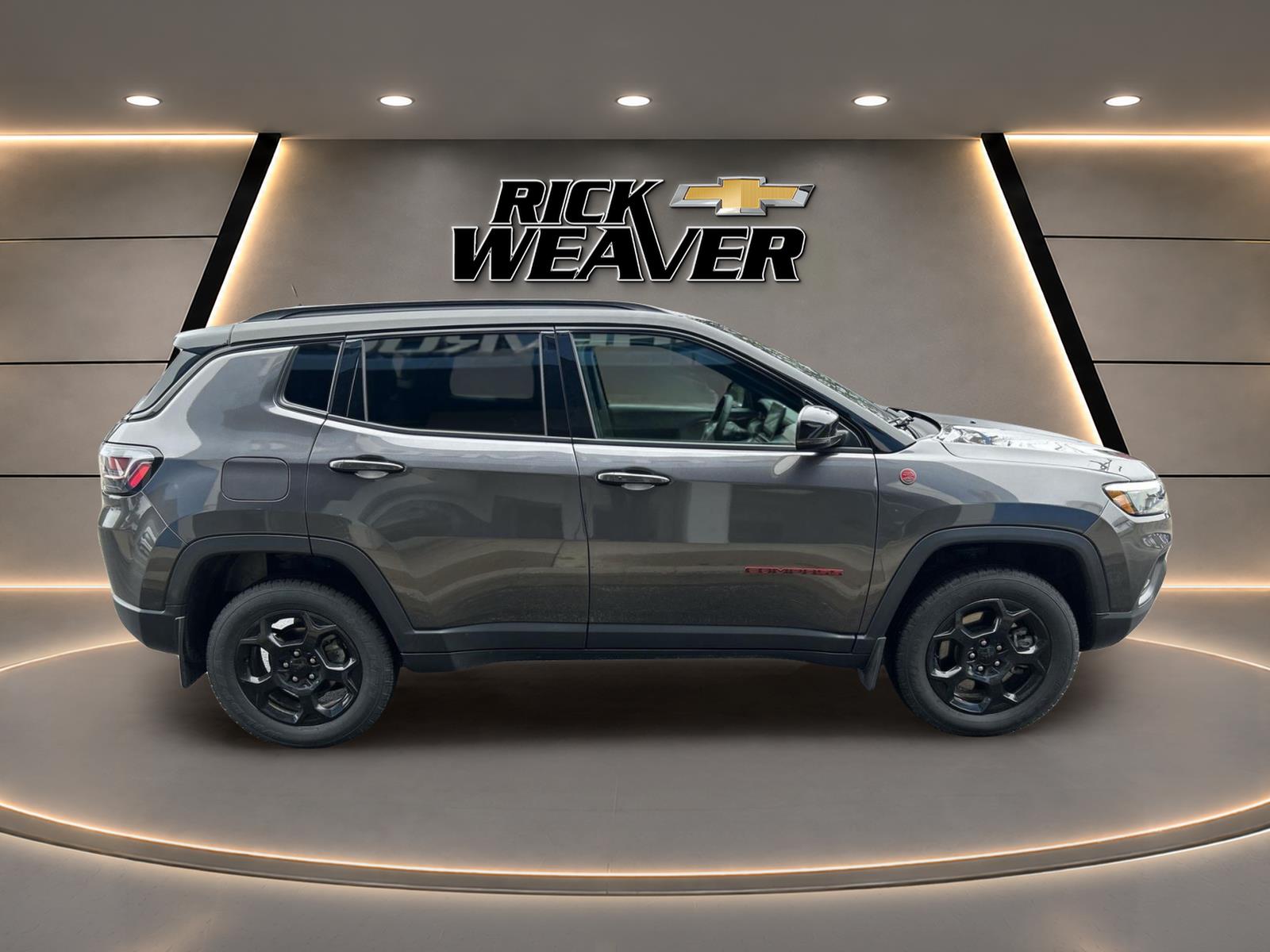 2023 Jeep Compass Trailhawk - 8