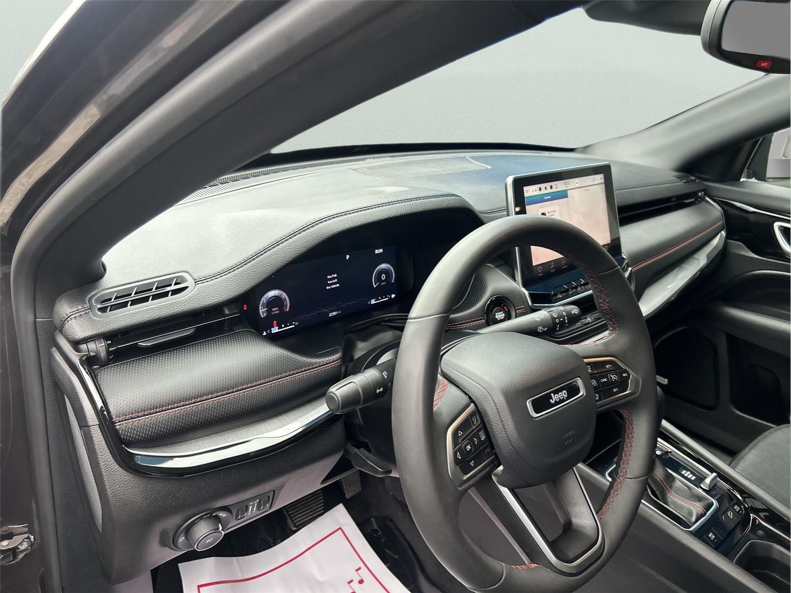 2023 Jeep Compass Trailhawk - 9