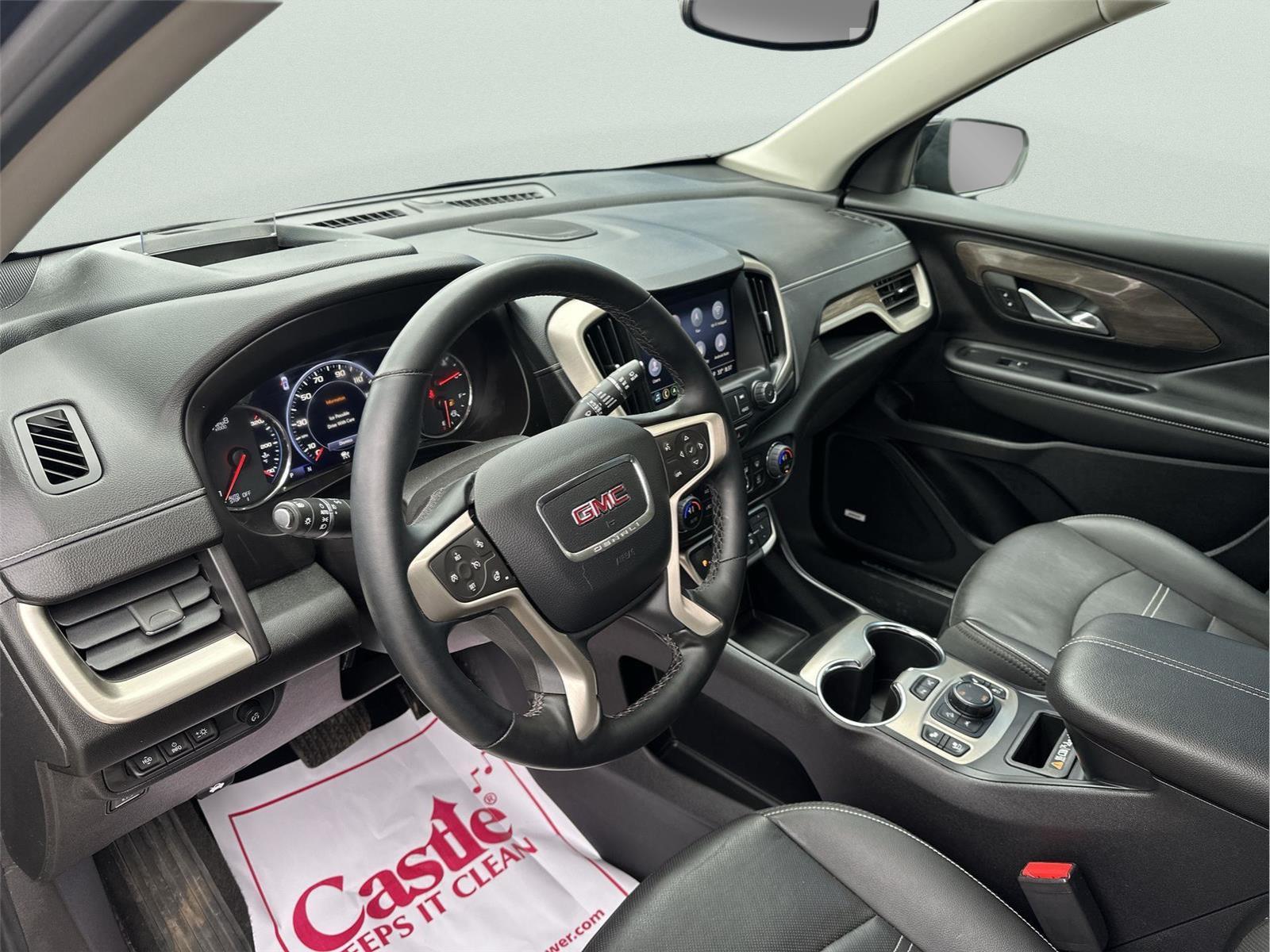 2024 GMC Terrain Denali - 9