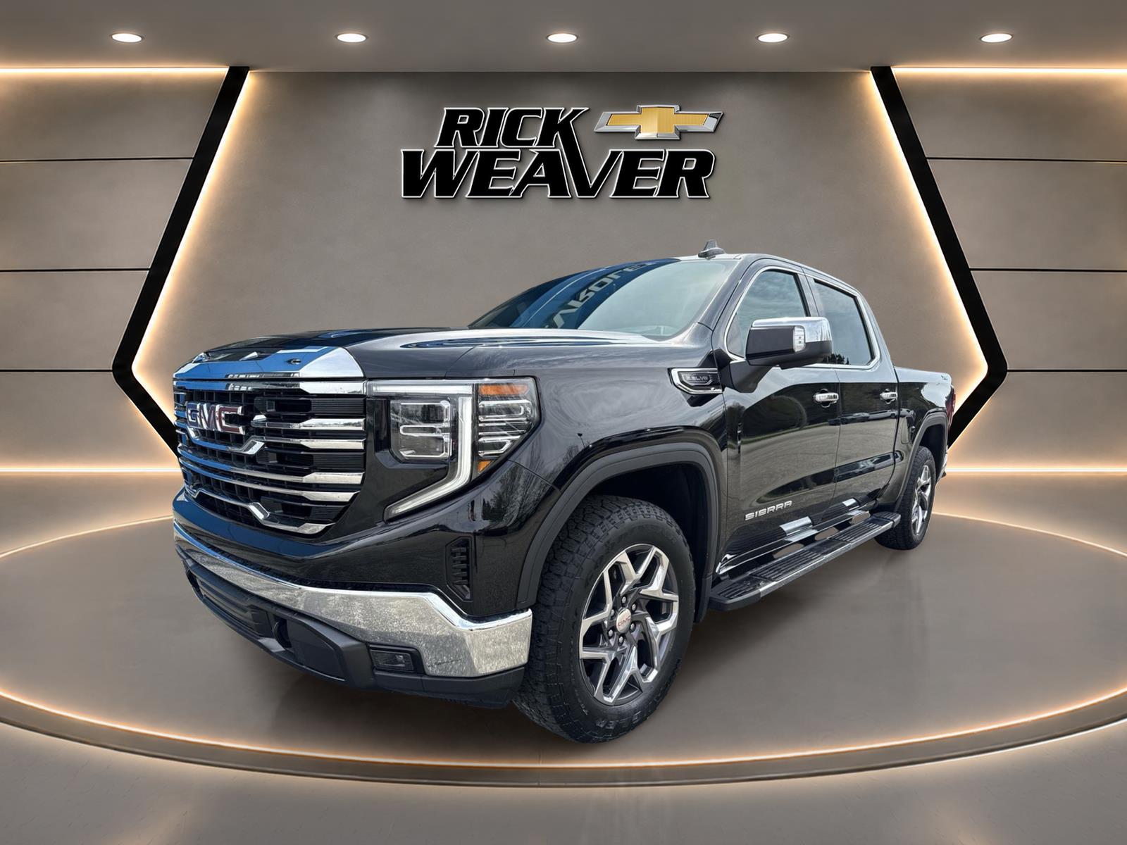2022 GMC Sierra 1500 SLT - 3