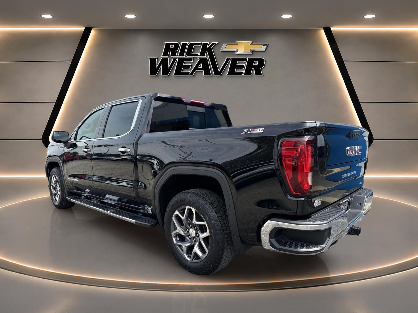 2022 GMC Sierra 1500 SLT - 5