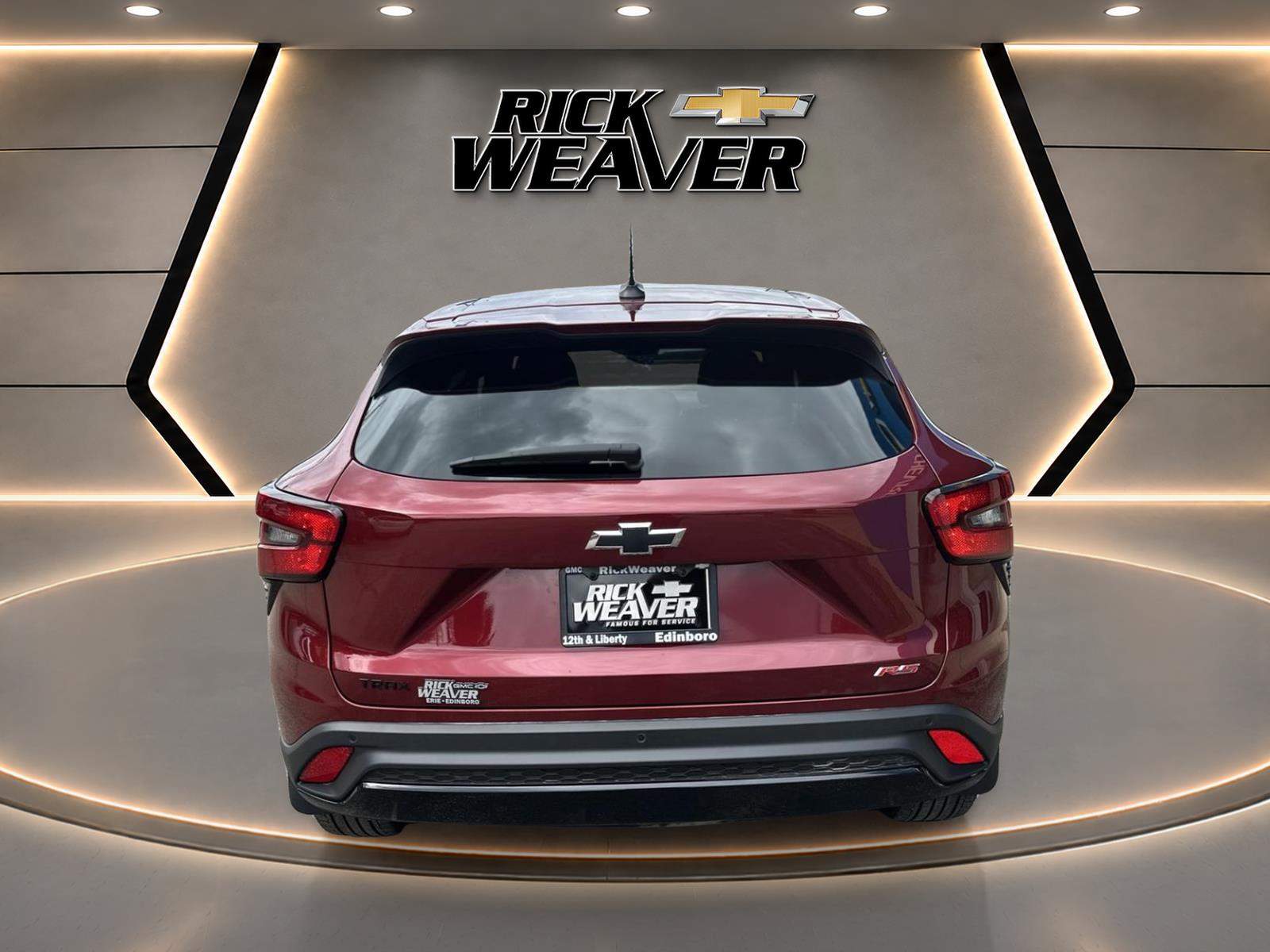 2024 Chevrolet Trax 1RS at Rick Weaver GMC