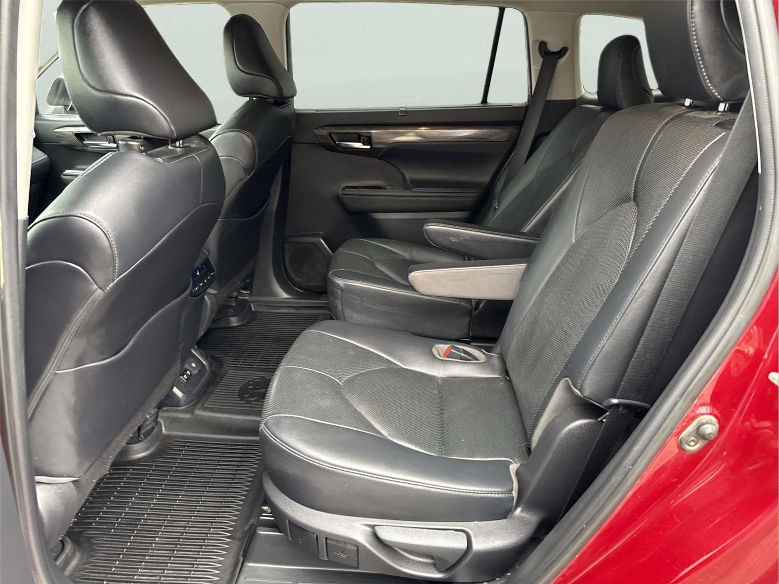 2020 Toyota Highlander Limited at Baglier Buick GMC Mazda