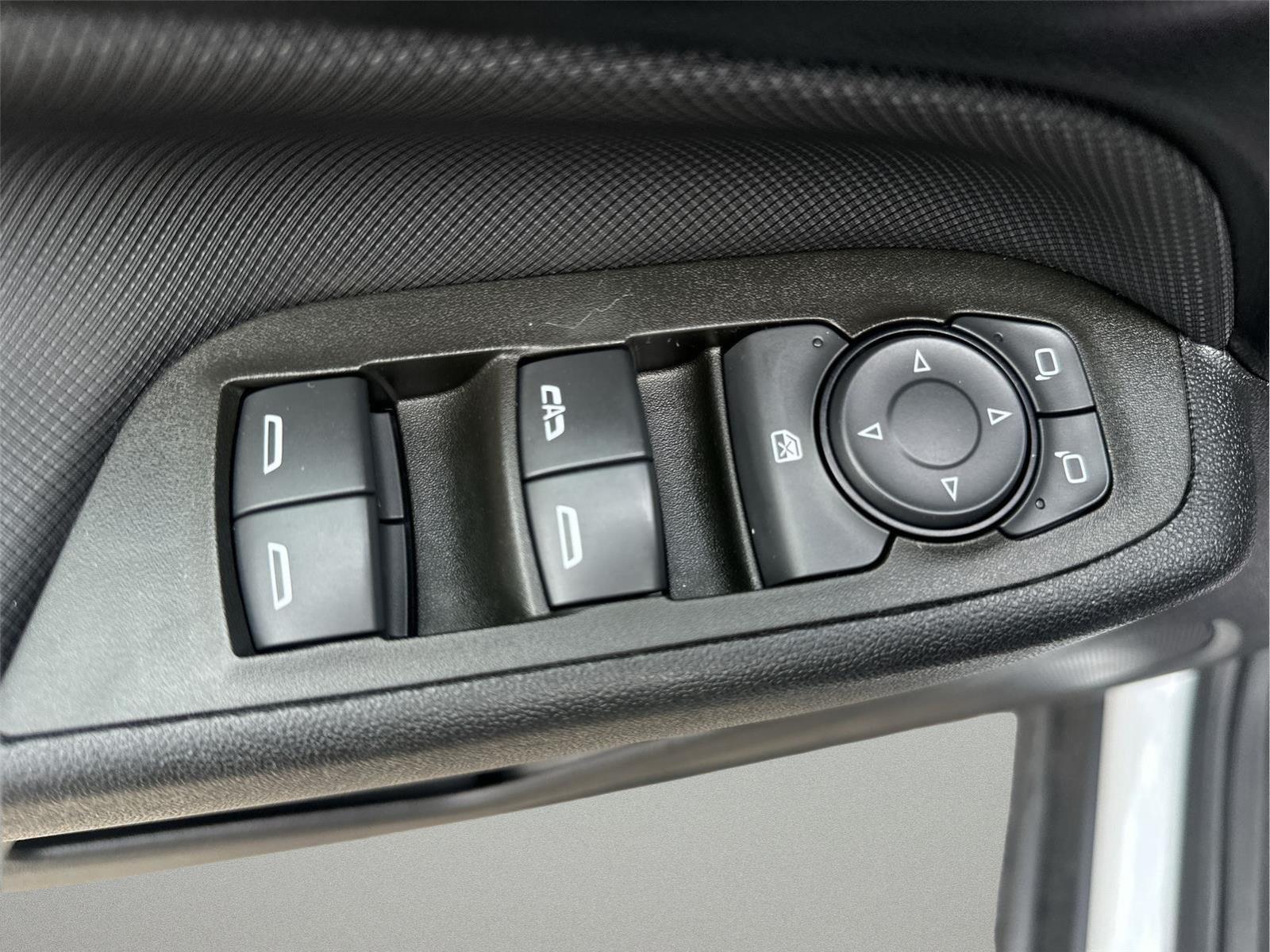 2023 Chevrolet Equinox RS at Braxton Motor Co