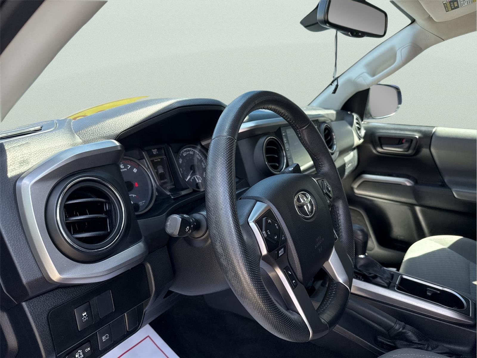 2022 Toyota Tacoma SR5 - 9