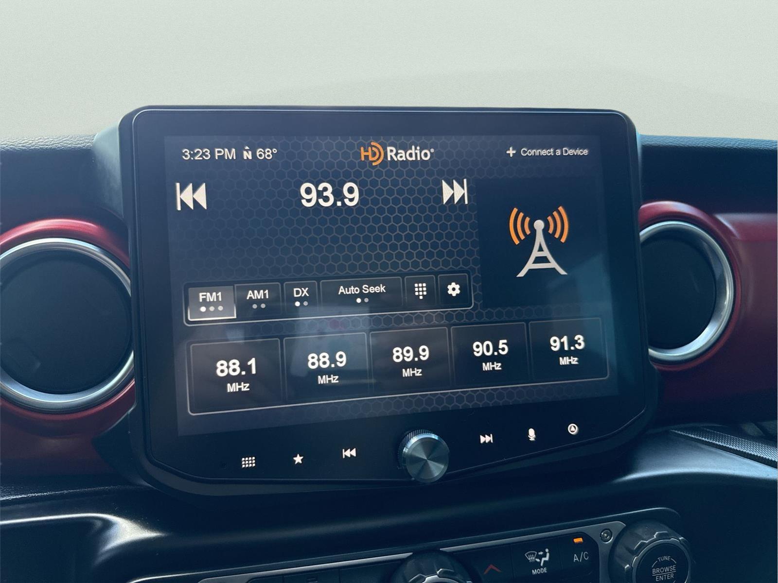 2022 Jeep Wrangler Rubicon at Three Rivers CJD