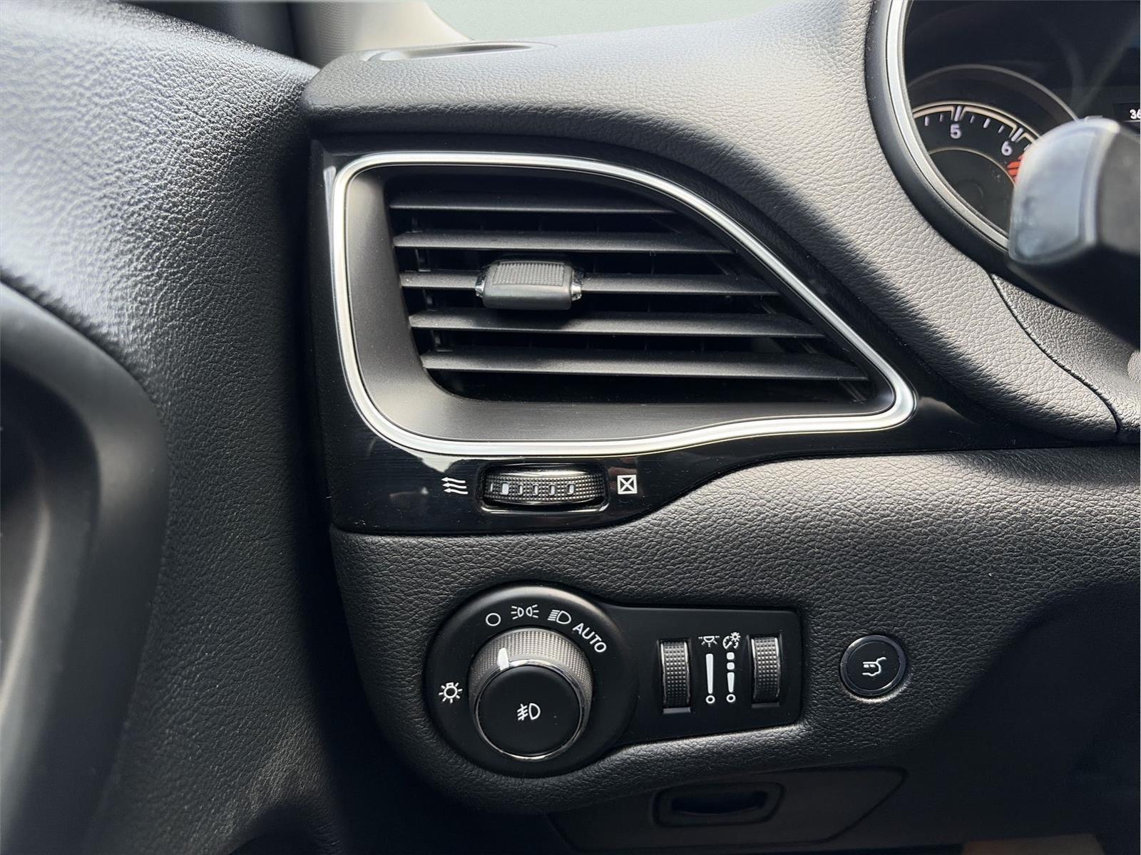 2019 Jeep Cherokee Altitude at Rick Weaver Chevrolet