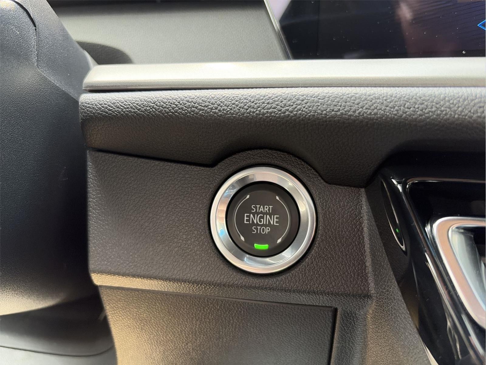 2025 Chevrolet Traverse AWD LT at Rick Weaver Chevrolet