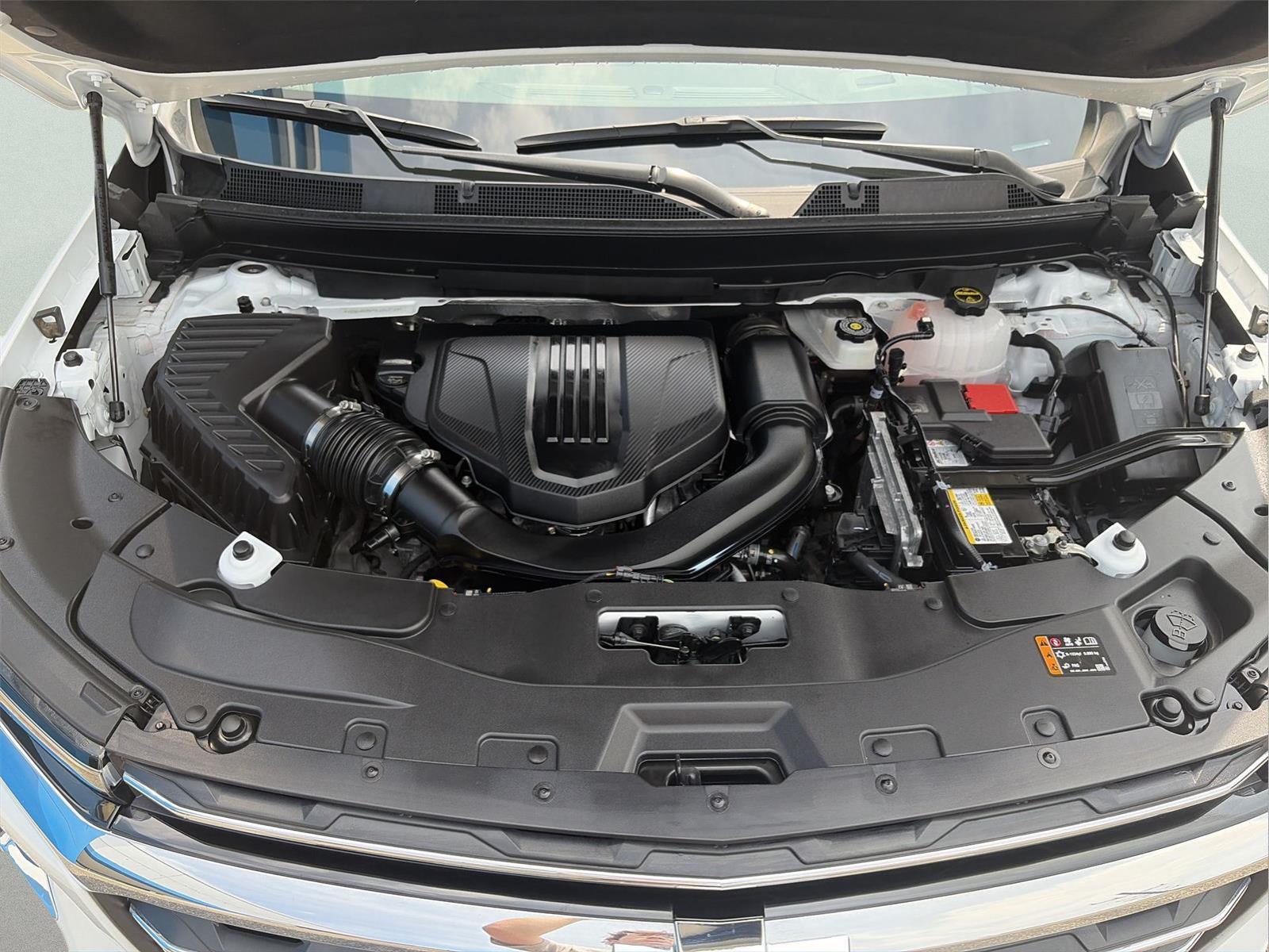 2025 Chevrolet Traverse AWD LT at Rick Weaver Chevrolet