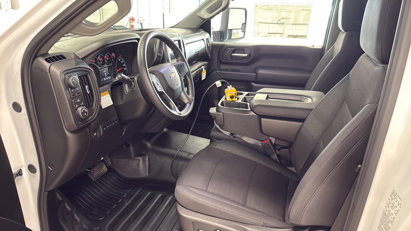 2026 Chevrolet Silverado 3500HD CC Work Truck - 5