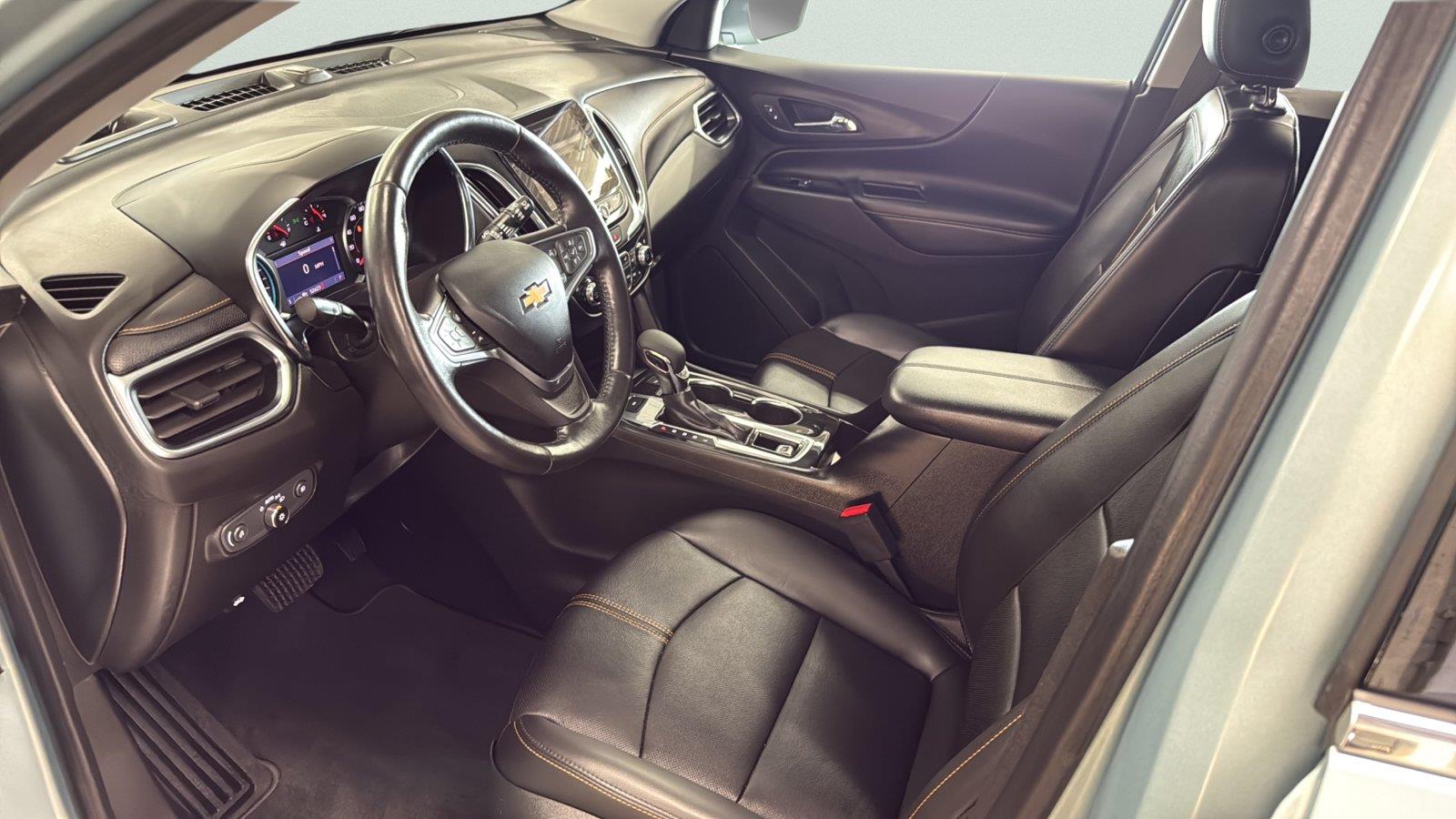 2022 Chevrolet Equinox Premier at Braxton Motor Co
