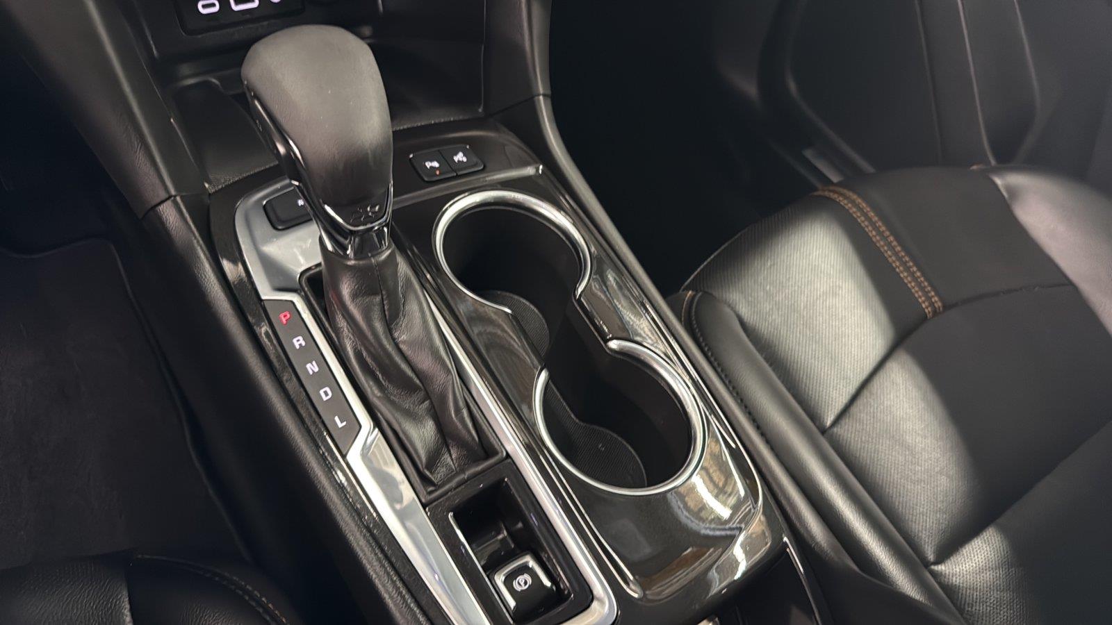 2022 Chevrolet Equinox Premier at Braxton Motor Co