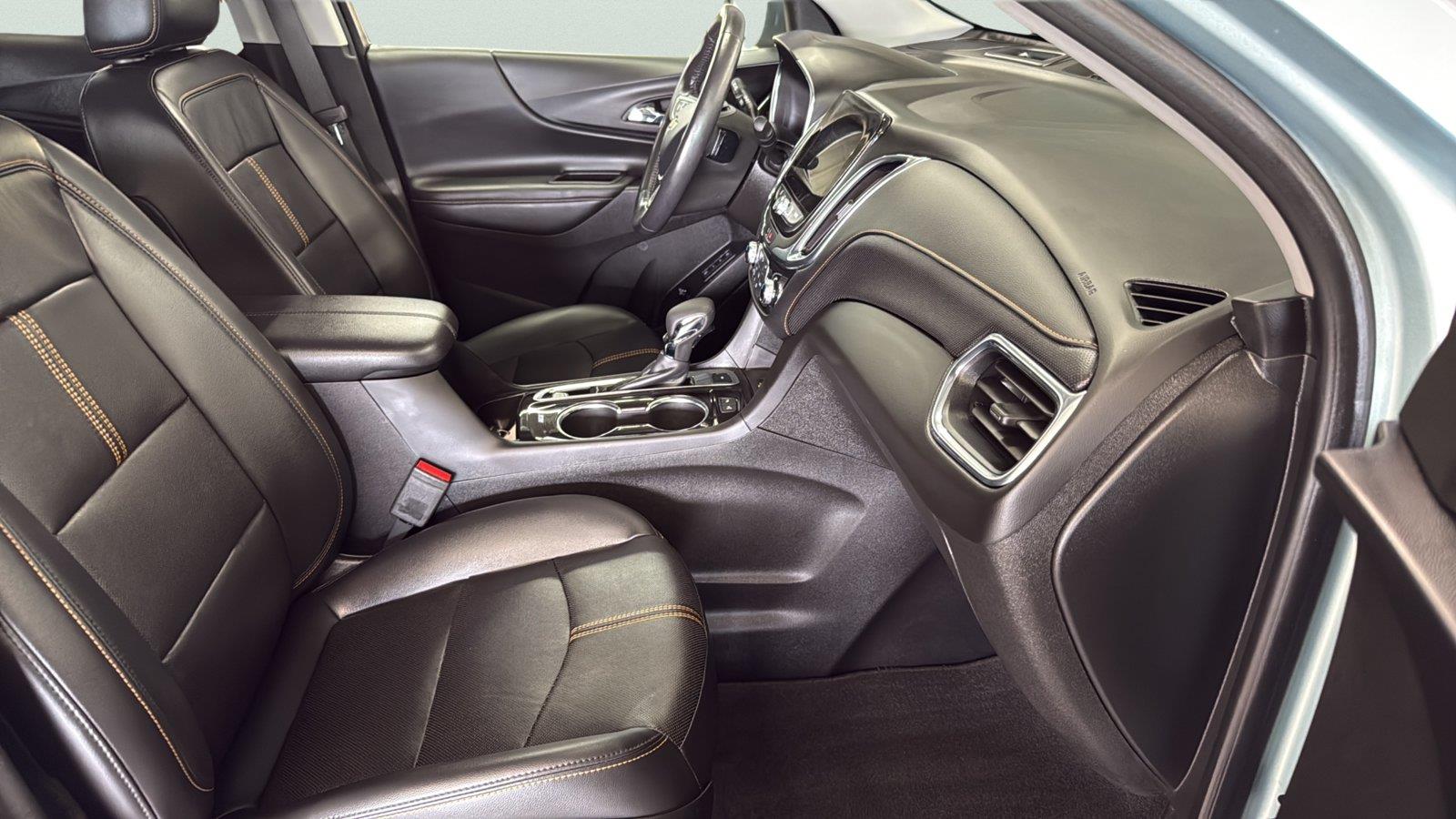 2022 Chevrolet Equinox Premier at Braxton Motor Co