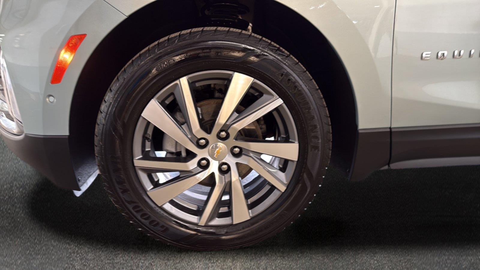 2022 Chevrolet Equinox Premier at Braxton Motor Co