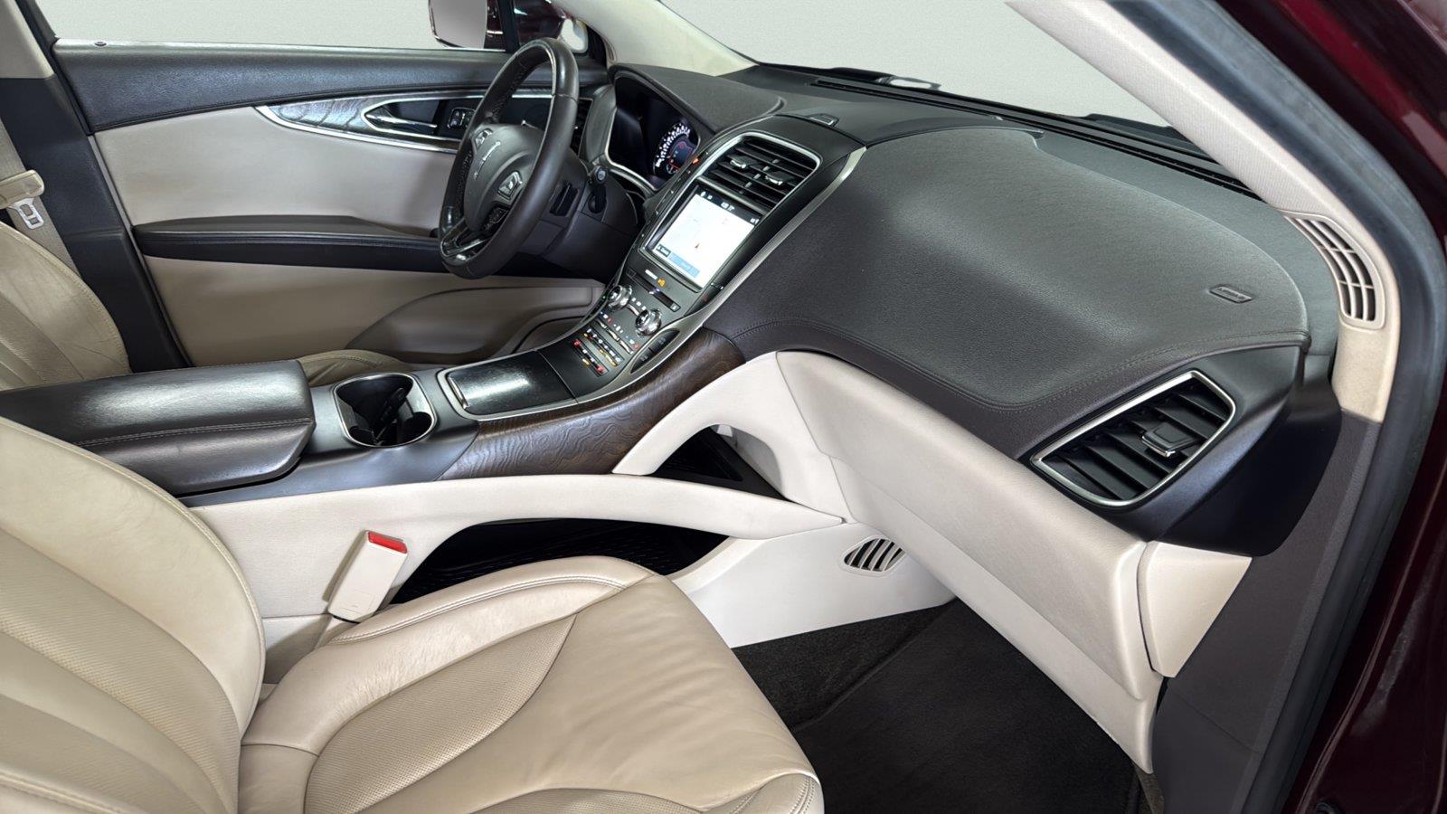 2017 LINCOLN MKX  at Diehl Automotive