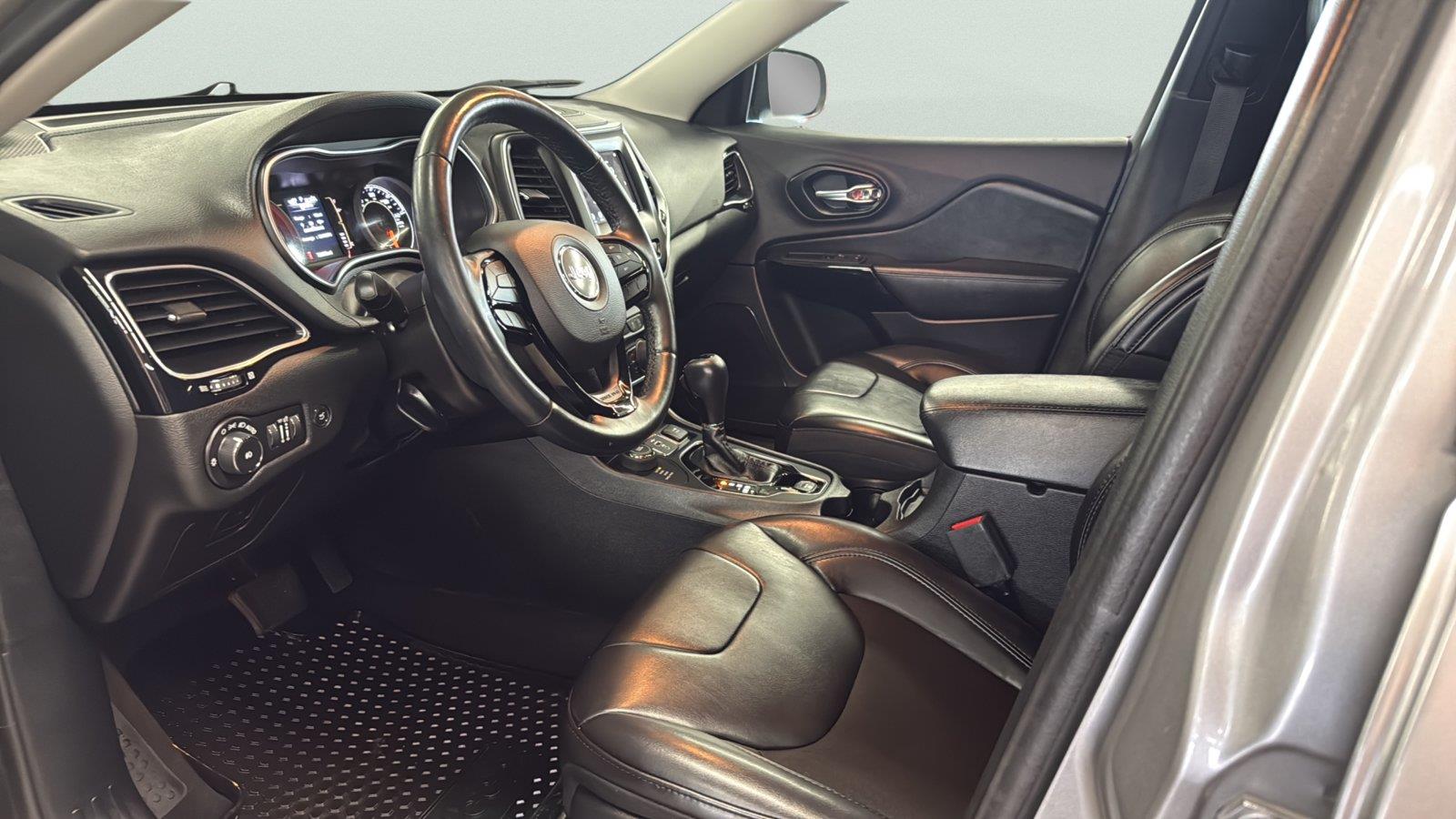 2019 Jeep Cherokee Altitude - 5