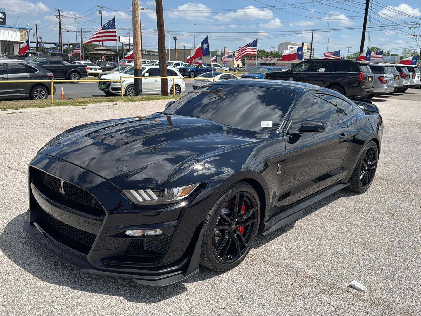 View vehicle photo 3