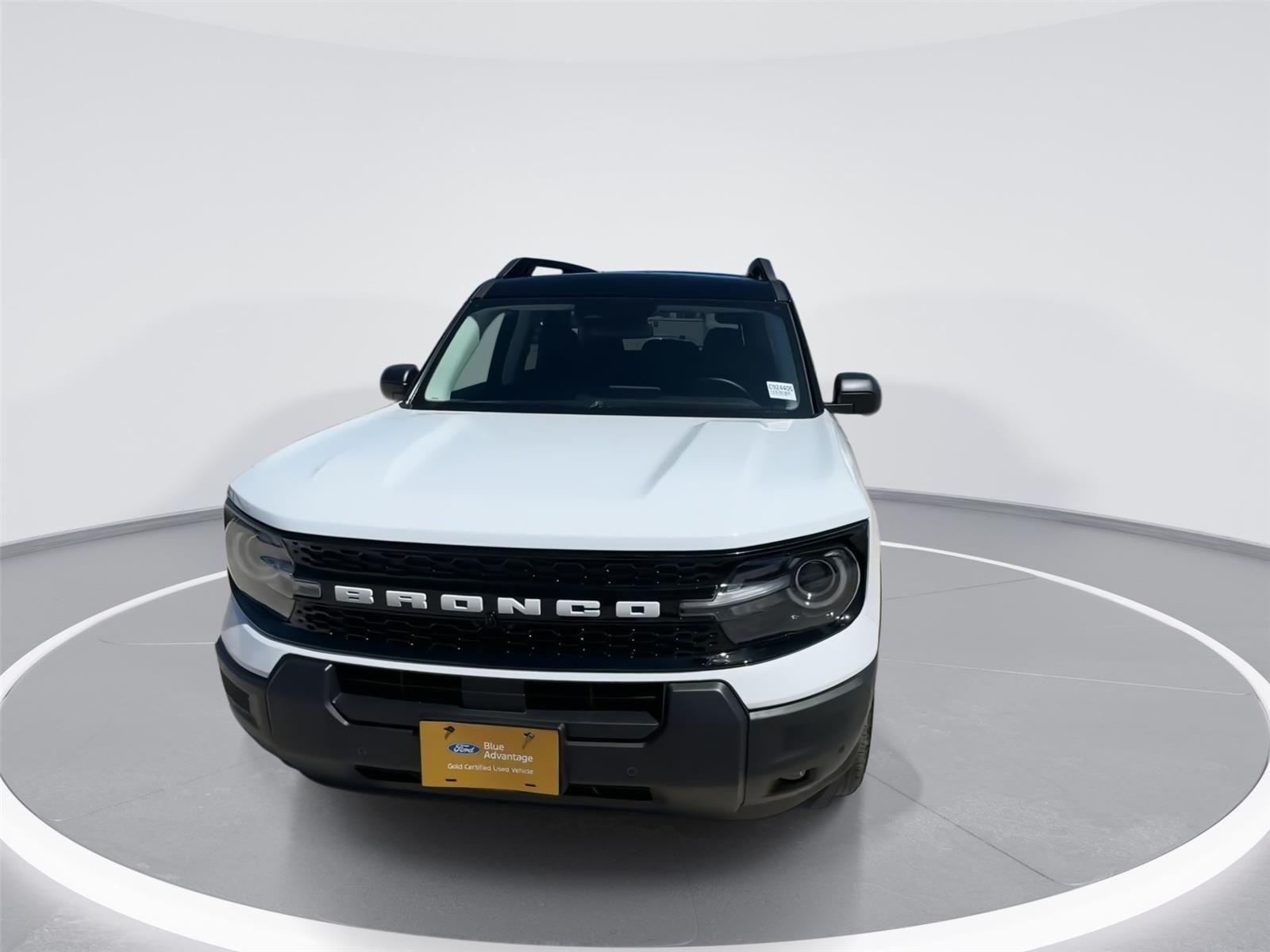 View vehicle photo 3