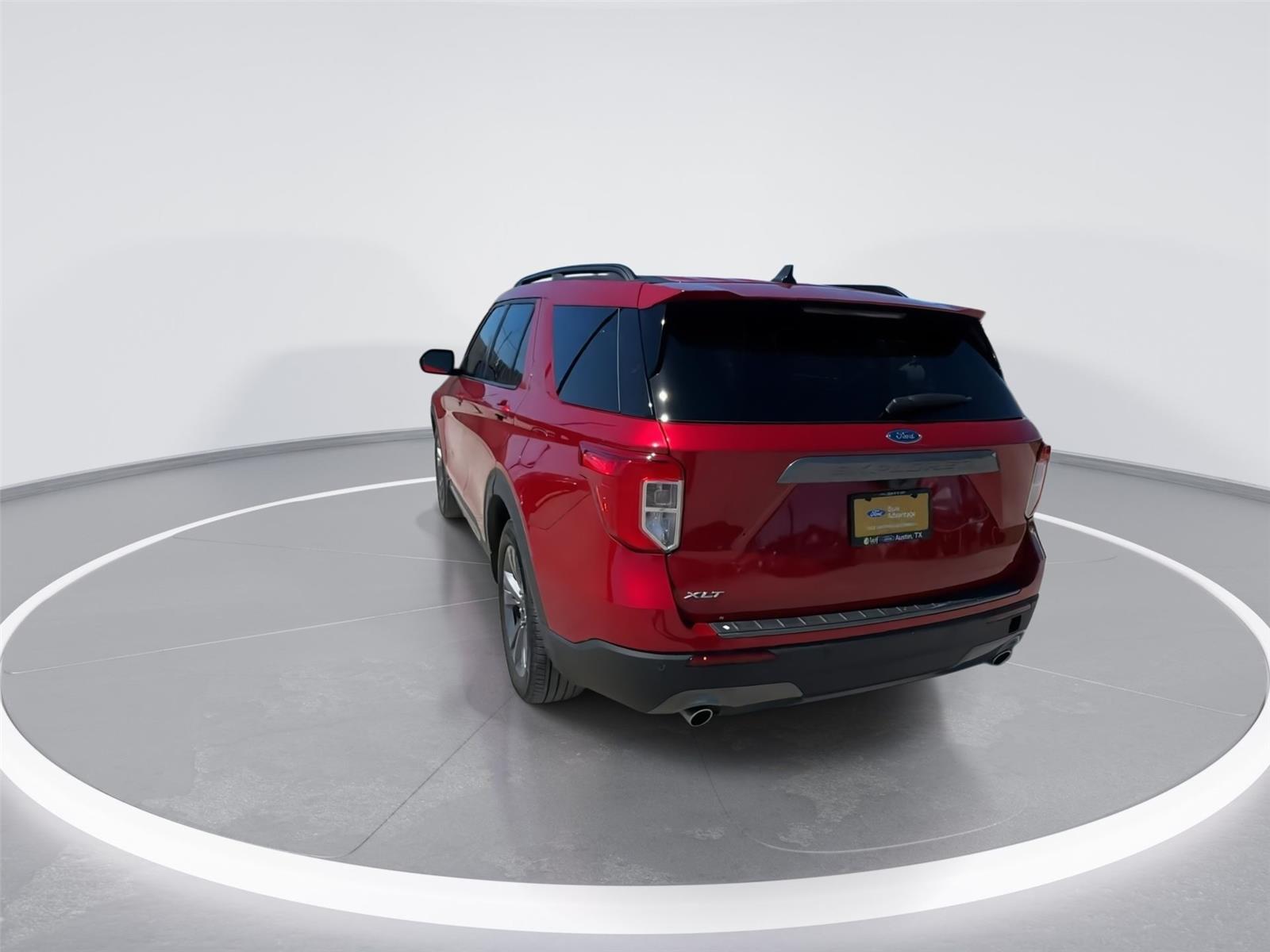 View vehicle photo 7