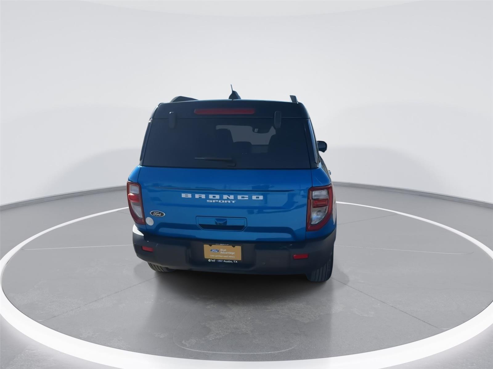 View vehicle photo 7