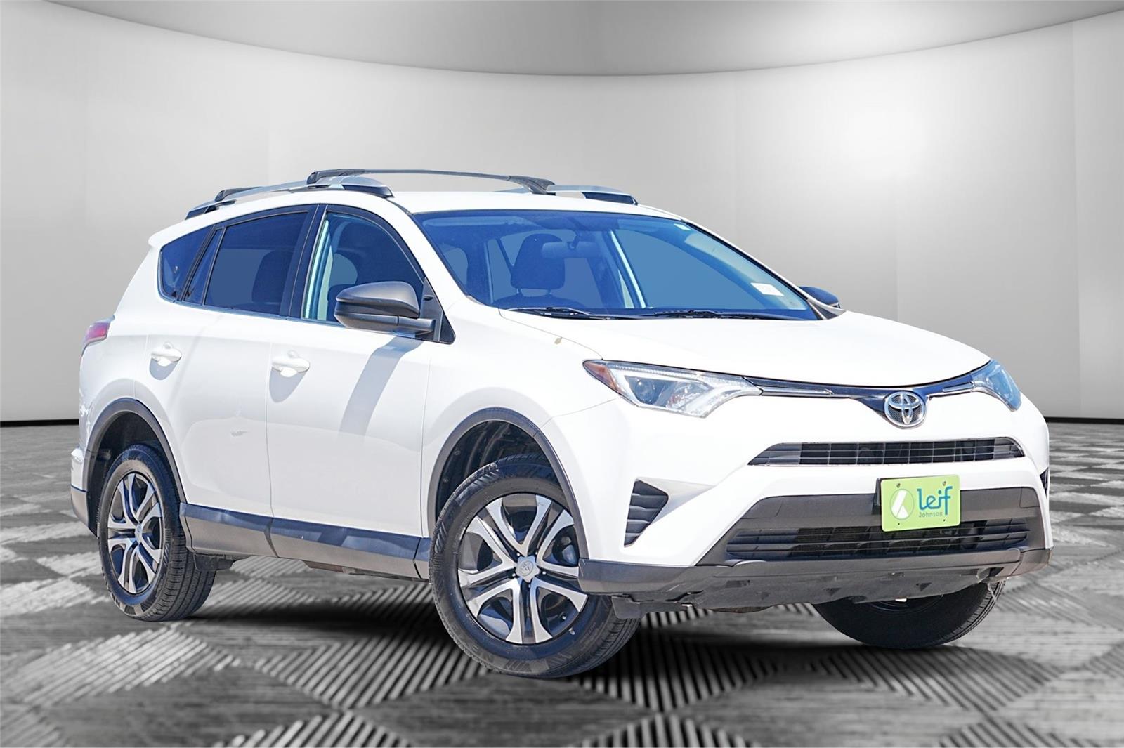 Super White 2016 Toyota RAV4 LE SUV / Crossover Front-Wheel Drive 6-Speed Automatic