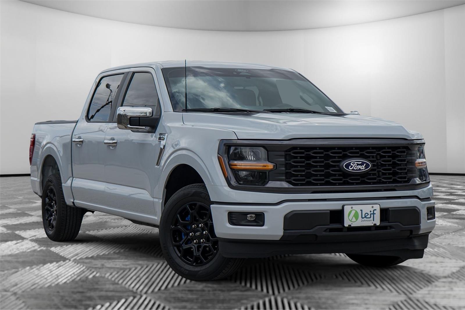 2025 Ford F-150 STX SuperCrew RWD