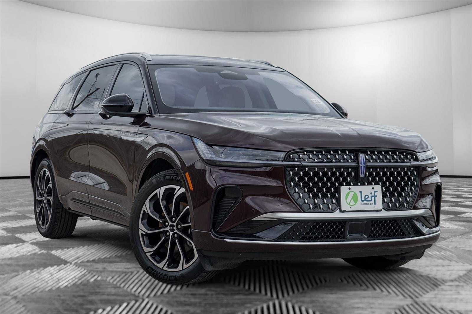 Diamond Red Metallic Tinted Clearcoat 2025 Lincoln Nautilus Hybrid Reserve AWD SUV / Crossover All-Wheel Drive 8-Speed Automatic