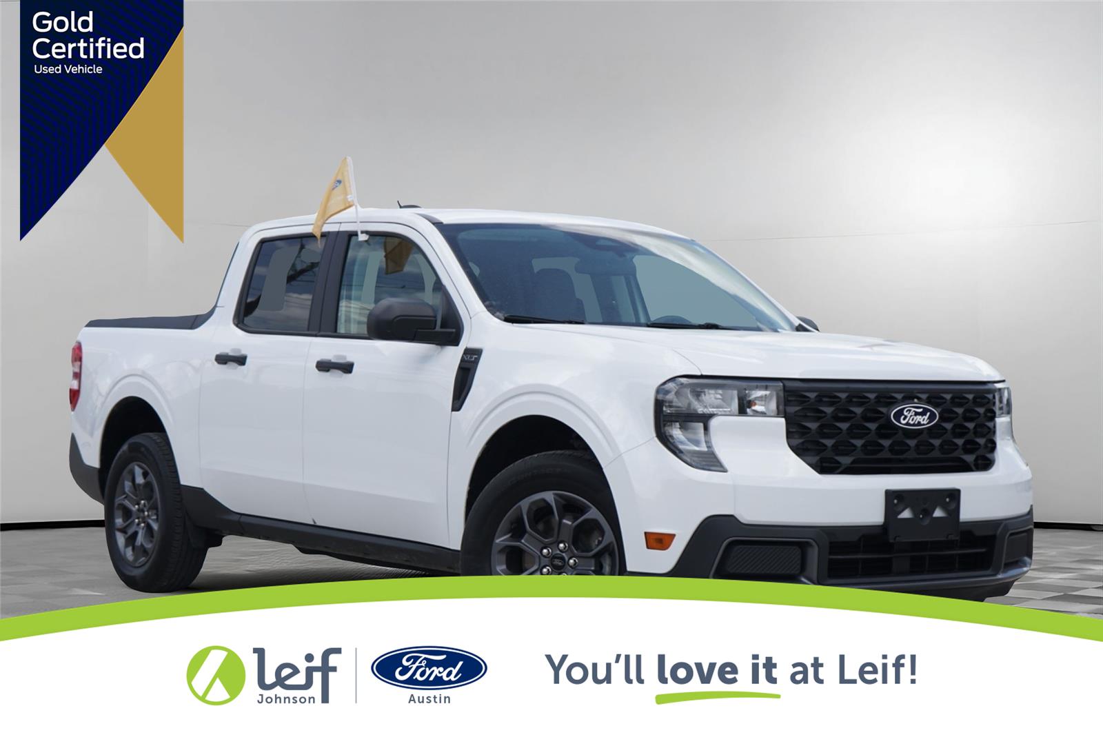 Oxford White 2025 Ford Maverick XLT SuperCrew AWD Pickup Truck All-Wheel Drive 1-Speed Dual Clutch