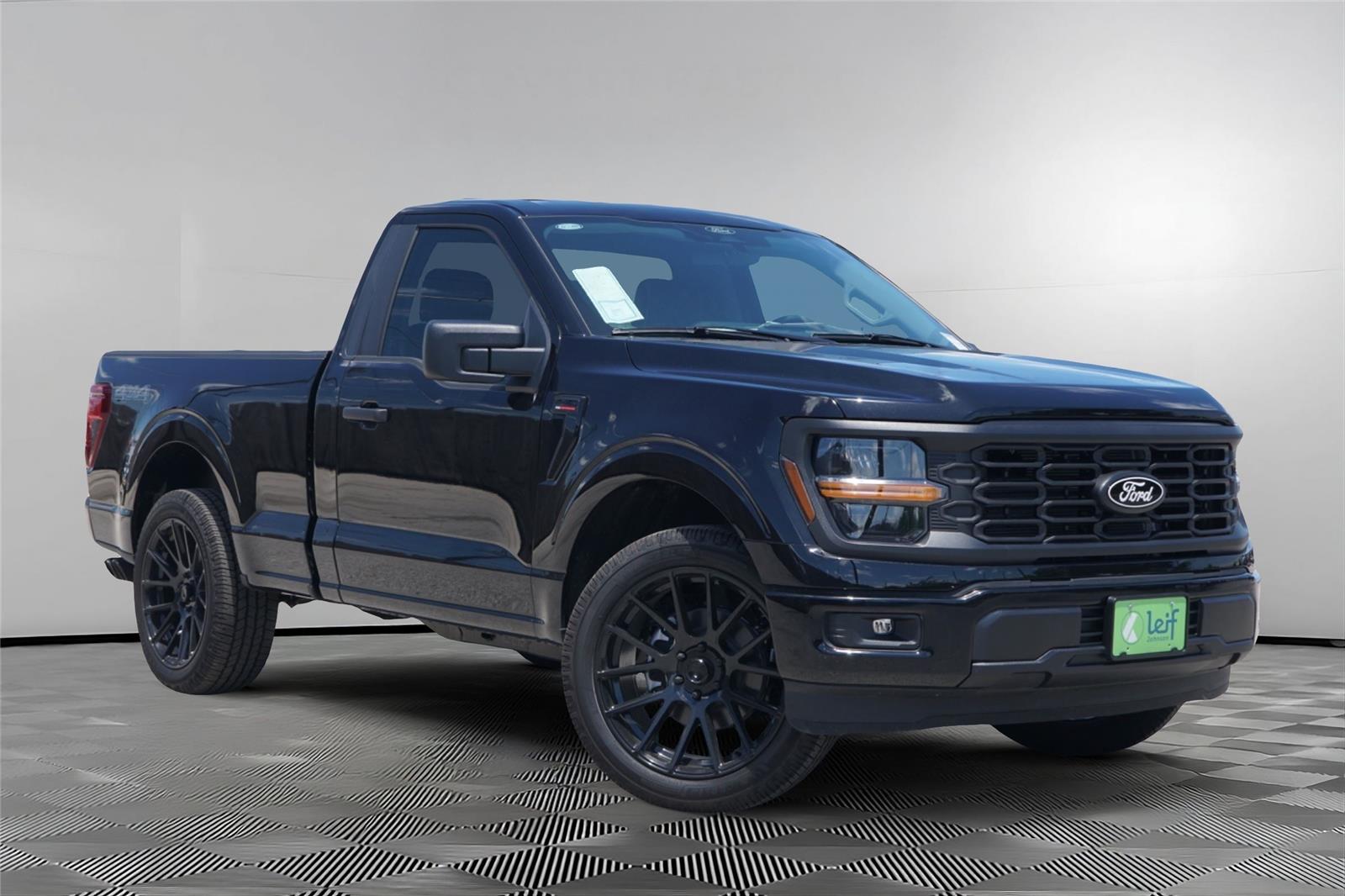 Agate Black 2026 Ford F-150 XL Regular Cab 4WD Pickup Truck Four-Wheel Drive Automatic