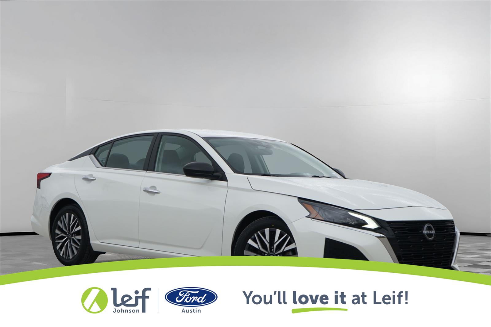 Pearl White Tricoat 2024 Nissan Altima 2.5 SV FWD Sedan Front-Wheel Drive Continuously Variable Transmission