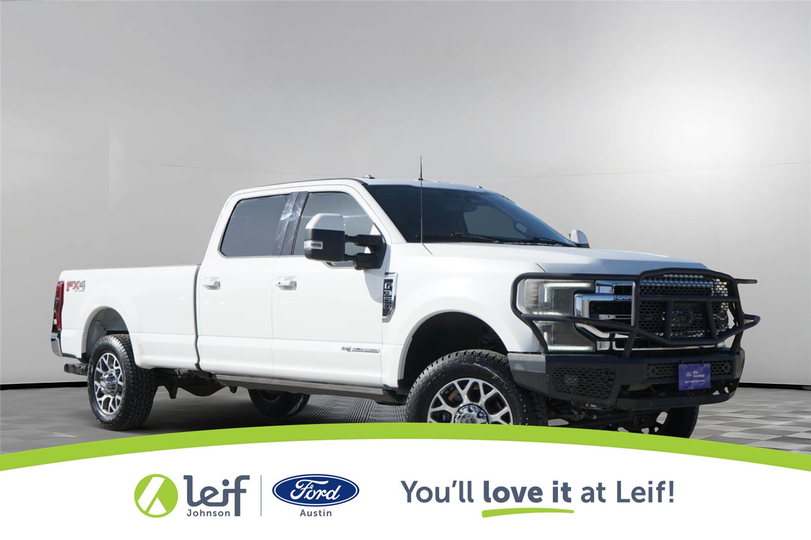 Star White Metallic Tri-Coat 2022 Ford F-350 Super Duty Pickup Truck Four-Wheel Drive Automatic