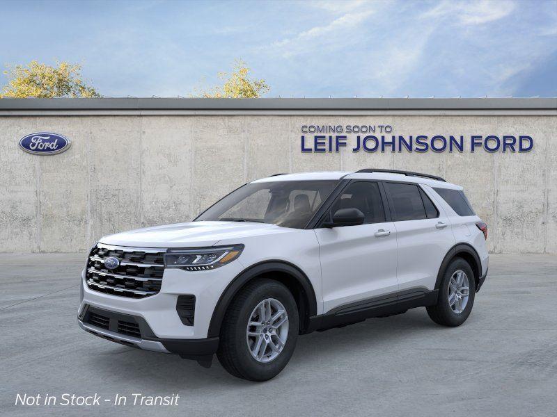 Space White 2026 Ford Explorer SUV / Crossover Rear-Wheel Drive Automatic